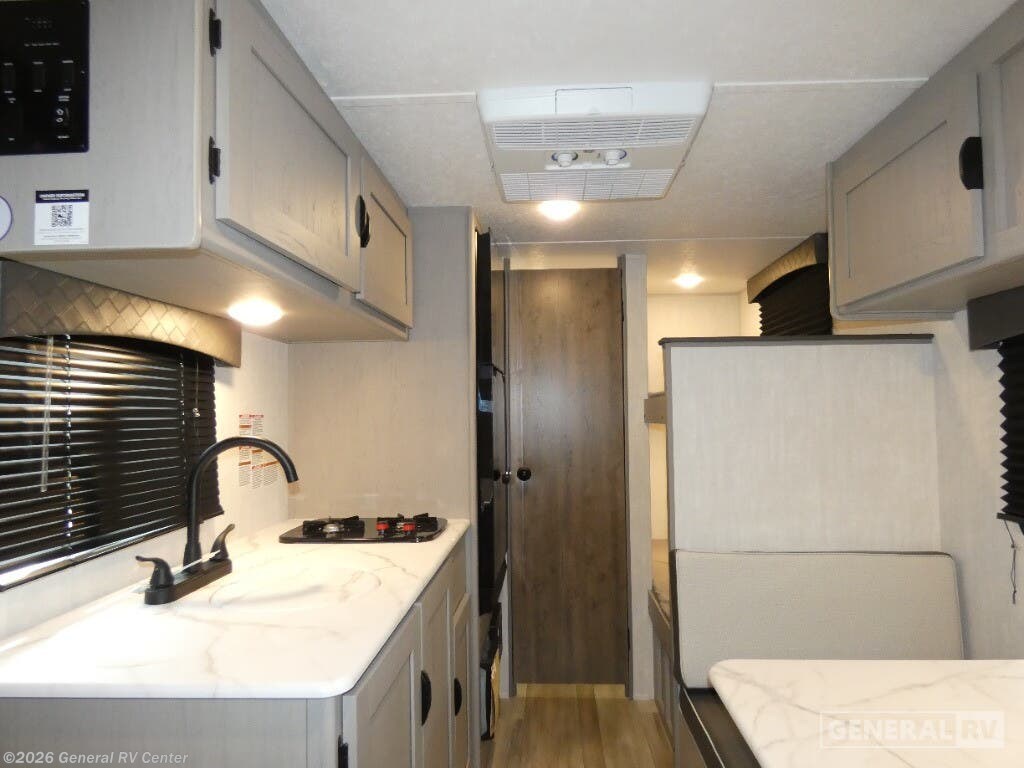 2025 Coachmen Clipper 17CBH - New Travel Trailer For Sale by General RV Center in Orange Park, Florida