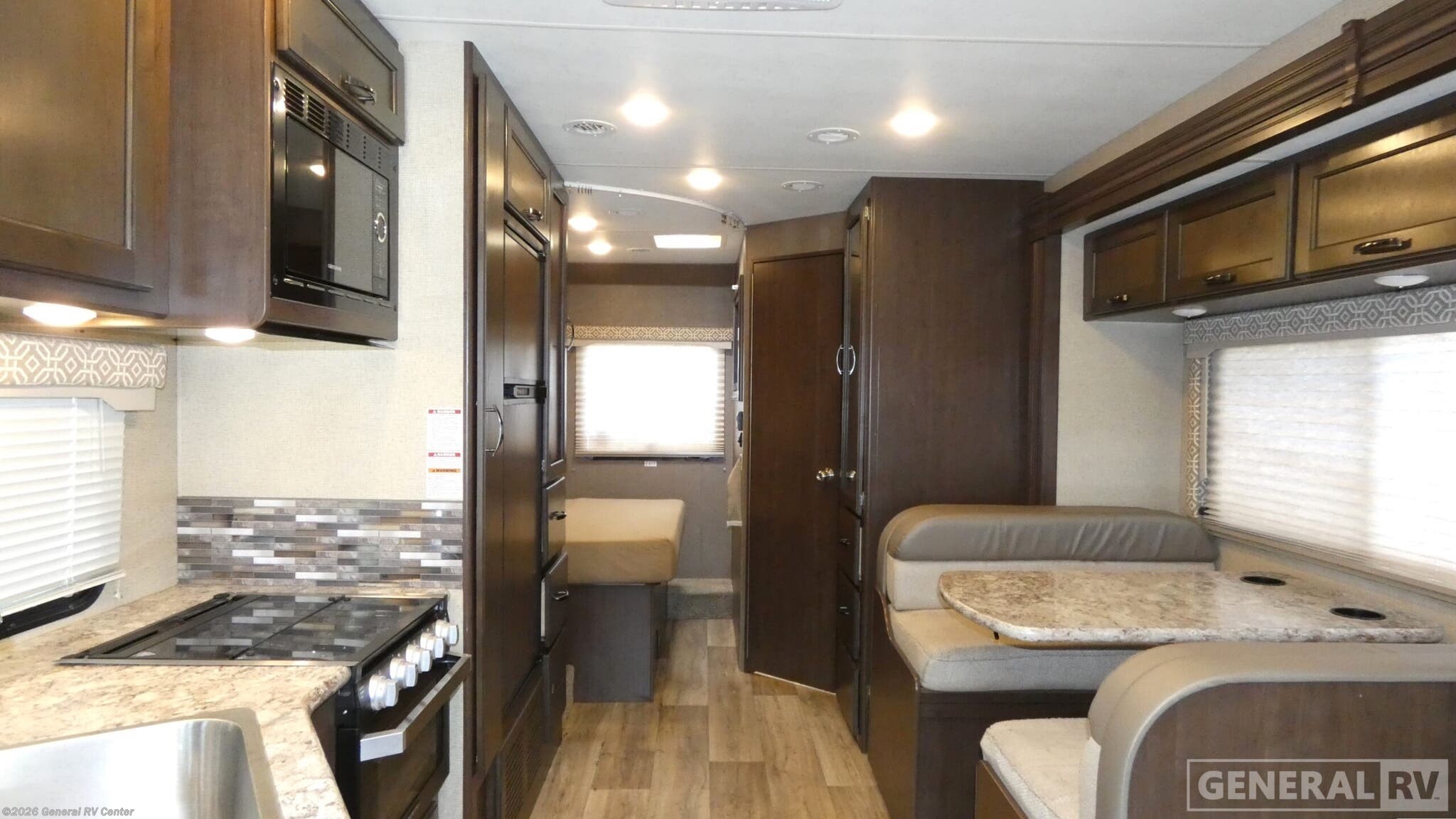 2019 Thor Motor Coach Freedom Elite 28FE - Used Class C For Sale by General RV Center in Orange Park, Florida