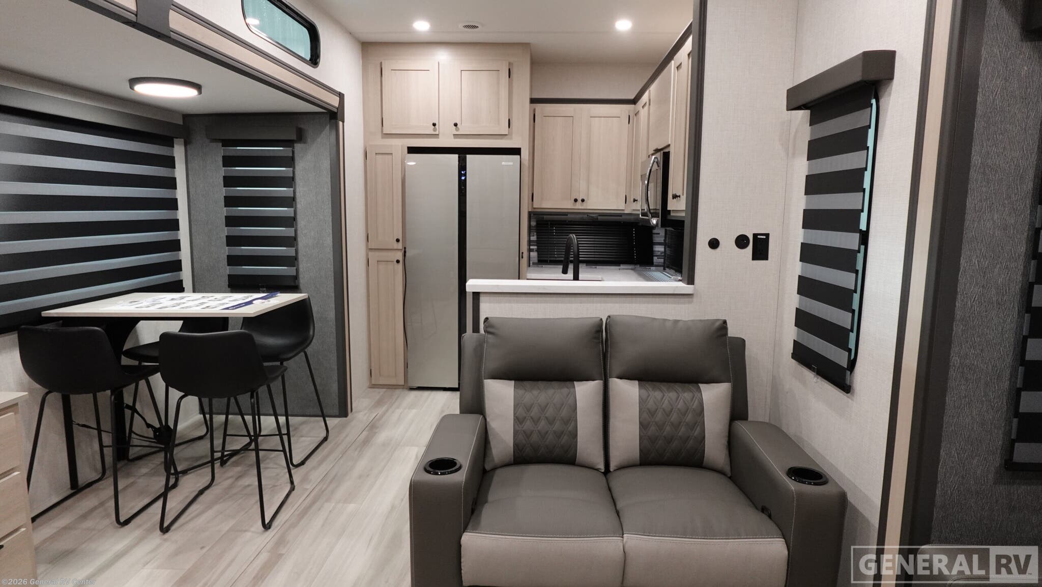 2026 Forest River Wildcat 33CHEF - New Fifth Wheel For Sale by General RV Center in Orange Park, Florida