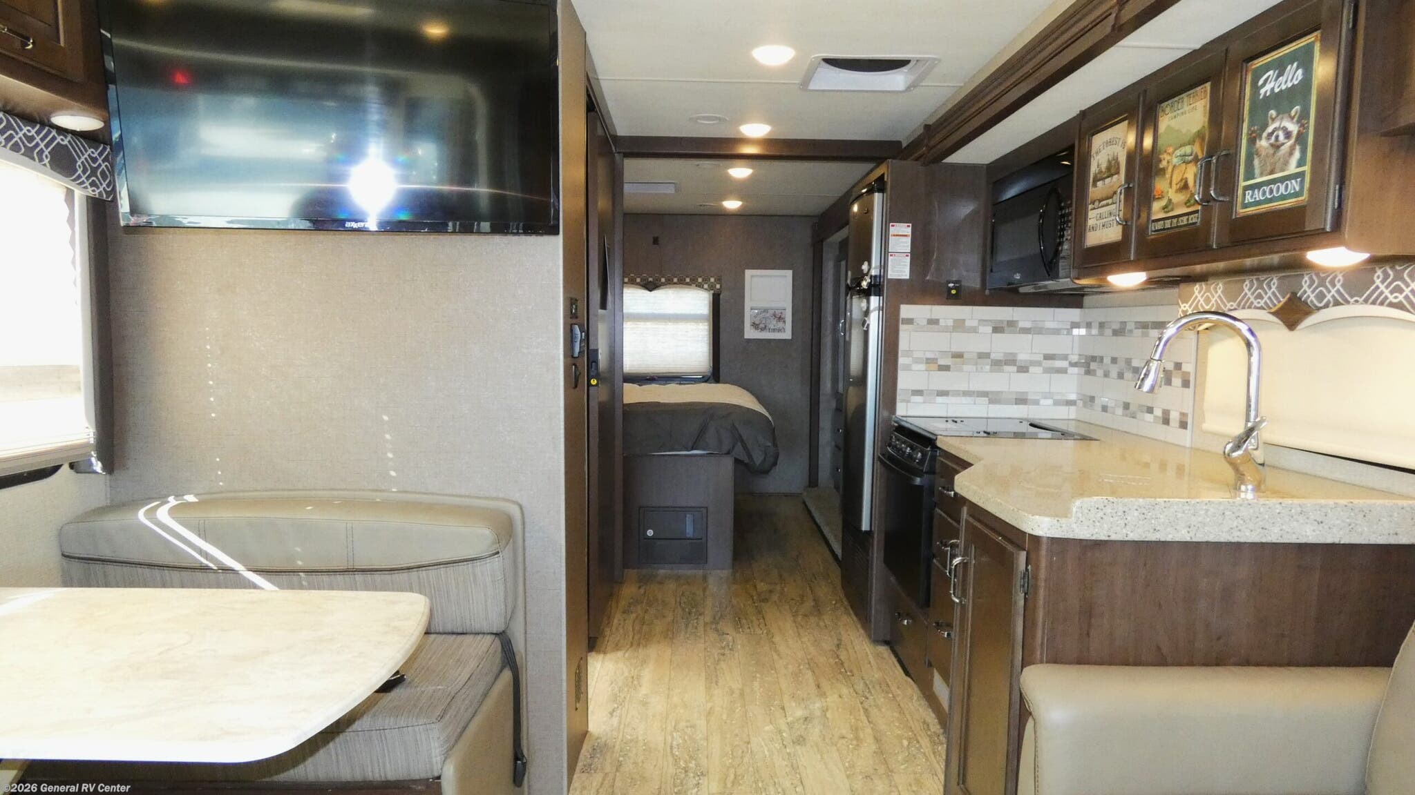 2018 Thor Motor Coach Hurricane 29M - Used Class A For Sale by General RV Center in Orange Park, Florida