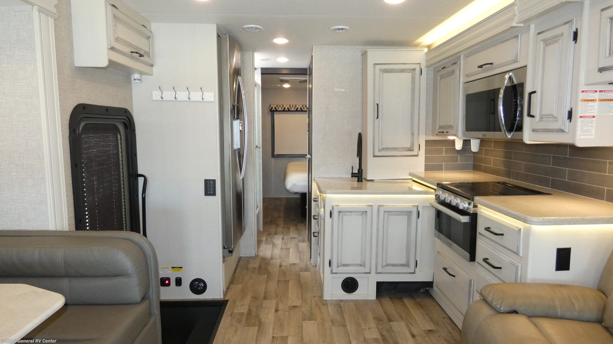2022 Jayco Precept 31UL - Used Class A For Sale by General RV Center in Orange Park, Florida