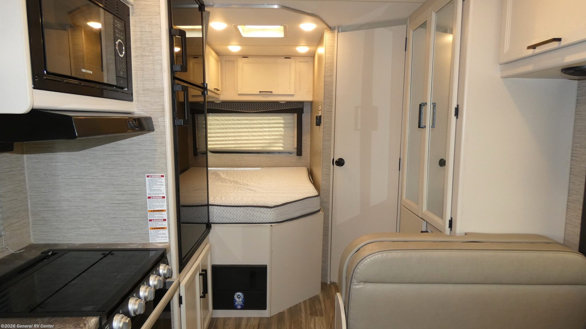 2023 Thor Motor Coach Four Winds 22E - Used Class C For Sale by General RV Center in Orange Park, Florida