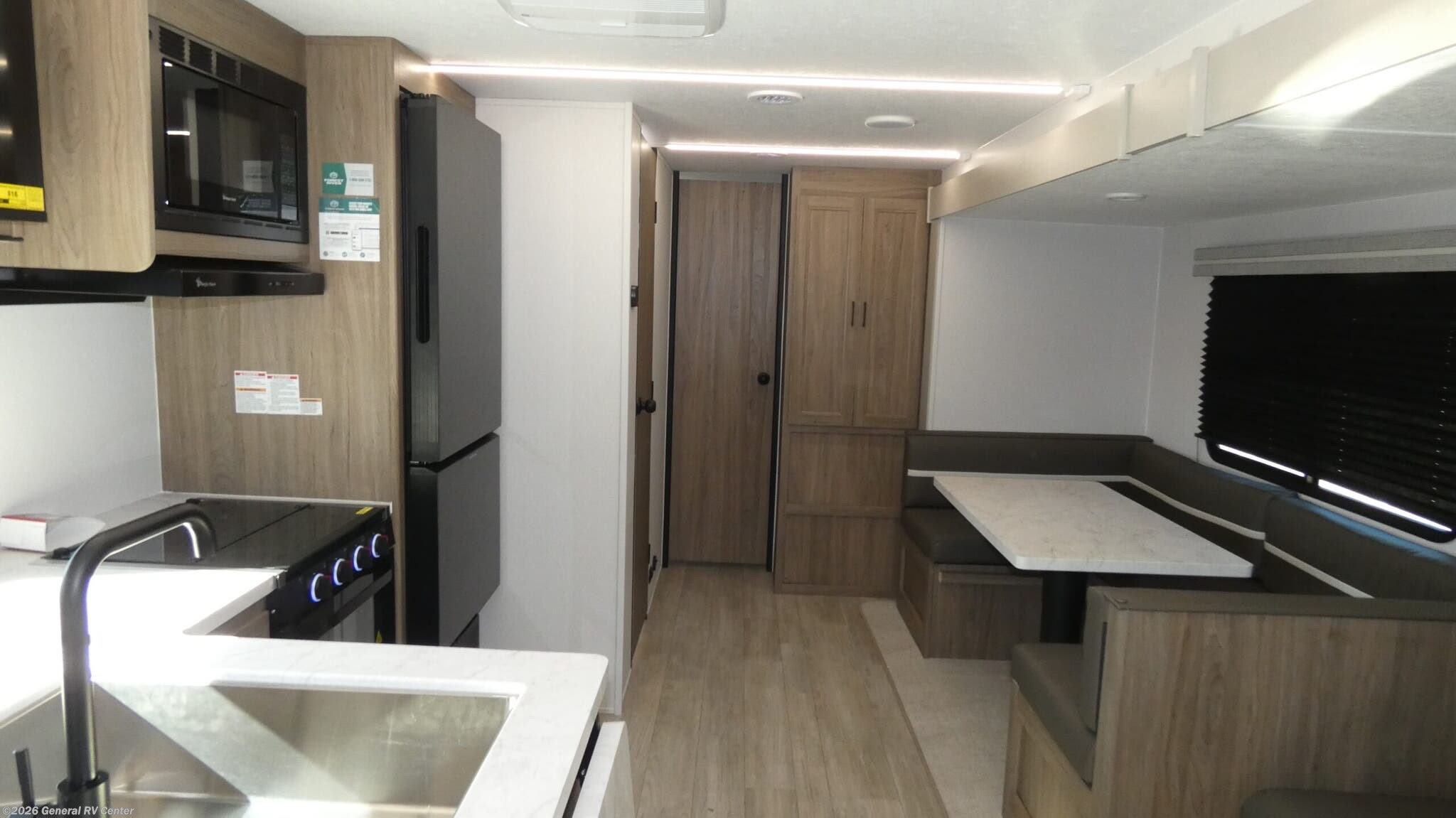 2026 Coachmen Freedom Express Select 30SE - New Travel Trailer For Sale by General RV Center in Orange Park, Florida