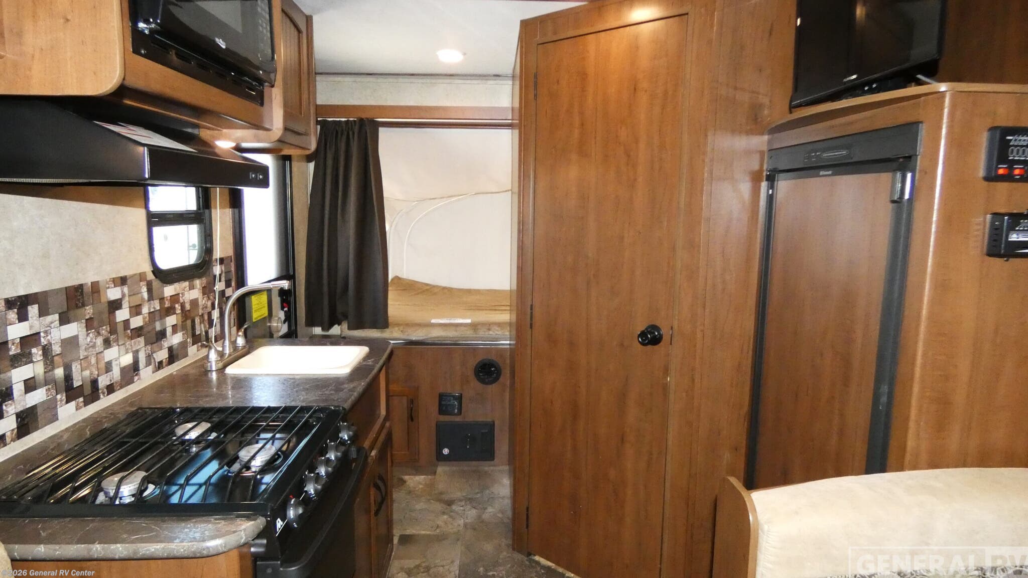 2016 Jayco Jay Feather X17Z - Used Expandable Trailer For Sale by General RV Center in Orange Park, Florida
