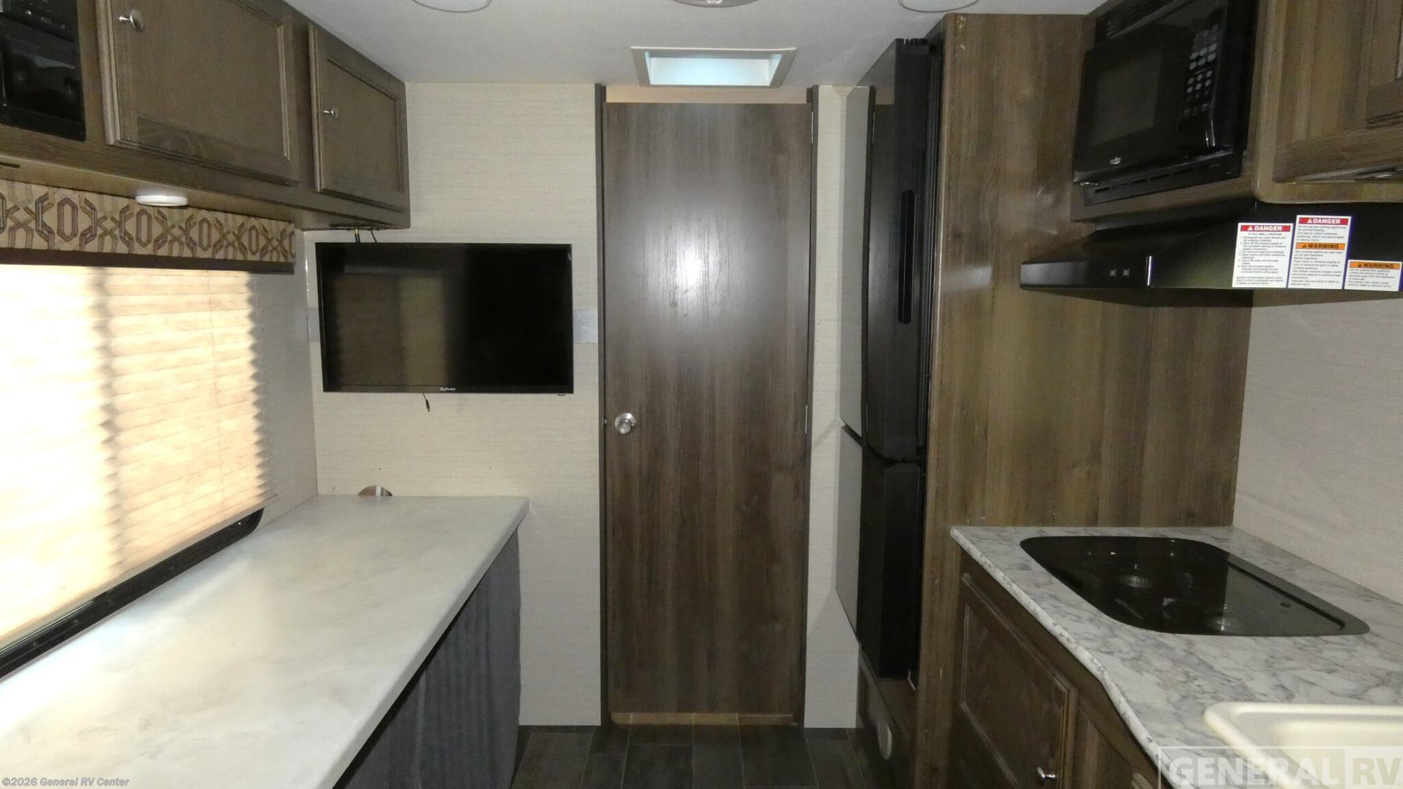 2018 Keystone Bullet Crossfire 1800RB - Used Travel Trailer For Sale by General RV Center in Orange Park, Florida