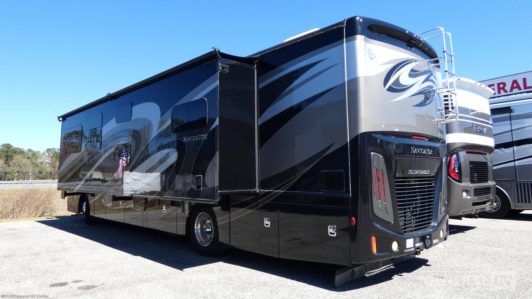 2019 Navigator 38N by Holiday Rambler from General RV Center in Orange Park, Florida