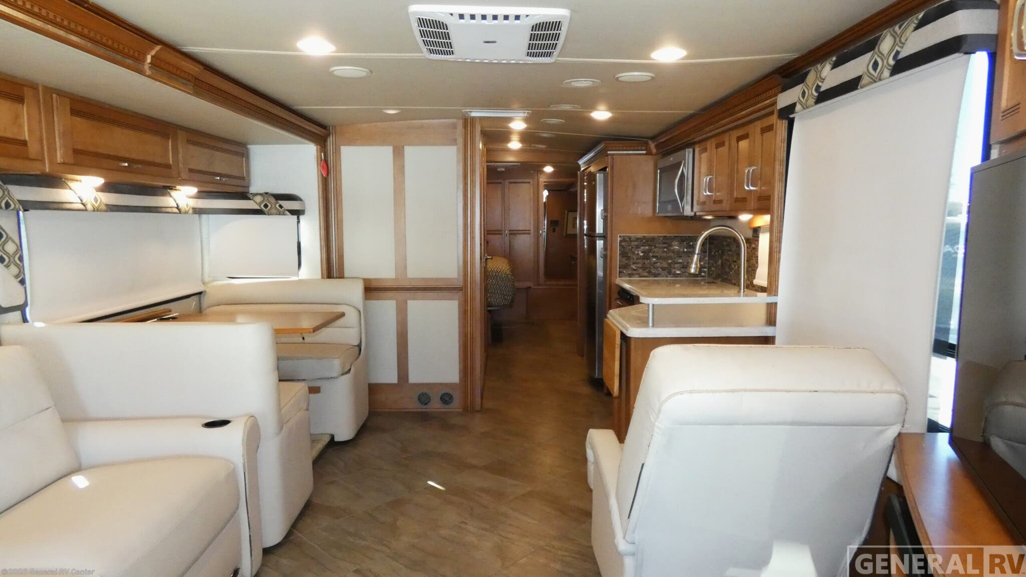 2016 Winnebago Solei 36G - Used Class A For Sale by General RV Center in Orange Park, Florida
