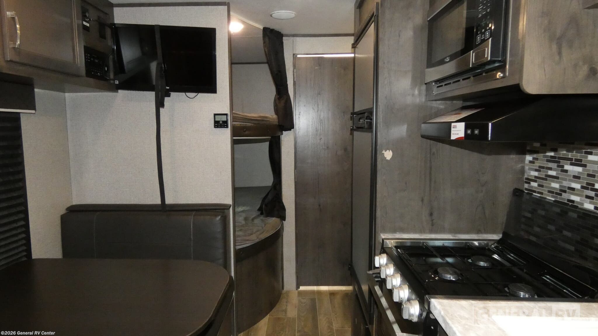 2021 Jayco Jay Flight SLX 8 264BH - Used Travel Trailer For Sale by General RV Center in Orange Park, Florida