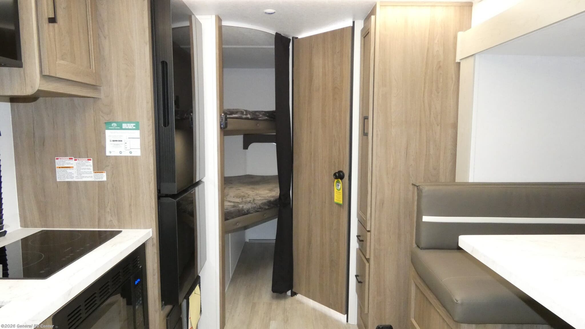 2026 Coachmen Freedom Express 21SE - New Travel Trailer For Sale by General RV Center in Orange Park, Florida