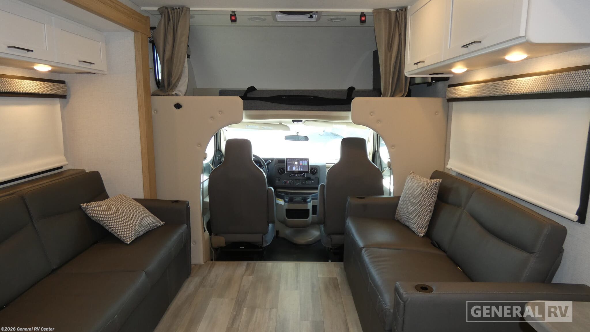 New 2026 Thor Motor Coach Outlaw 29J available in Orange Park, Florida