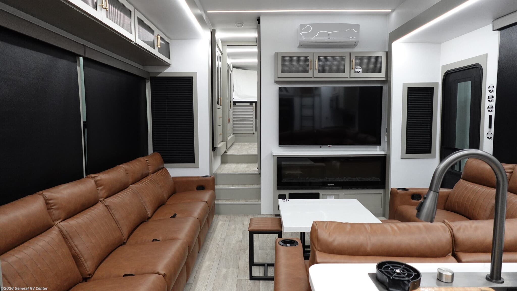 New 2026 Axiom Vendetta V4250 available in Orange Park, Florida