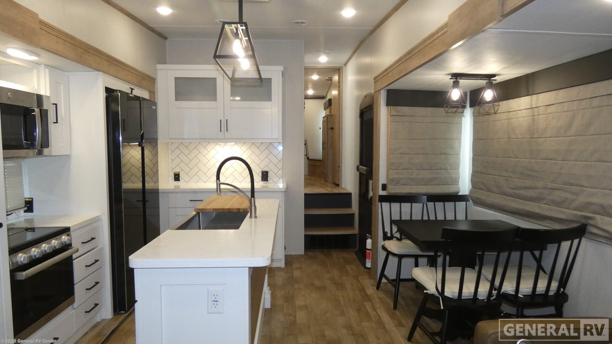 Used 2023 Keystone Arcadia 3260RL available in Orange Park, Florida