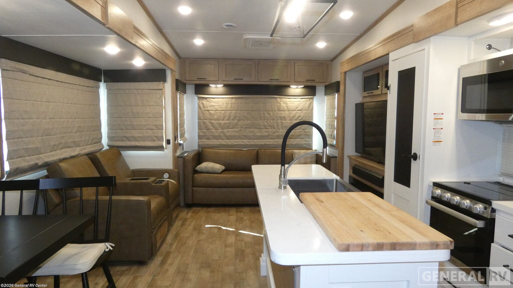 2023 Keystone Arcadia 3260RL - Used Fifth Wheel For Sale by General RV Center in Orange Park, Florida
