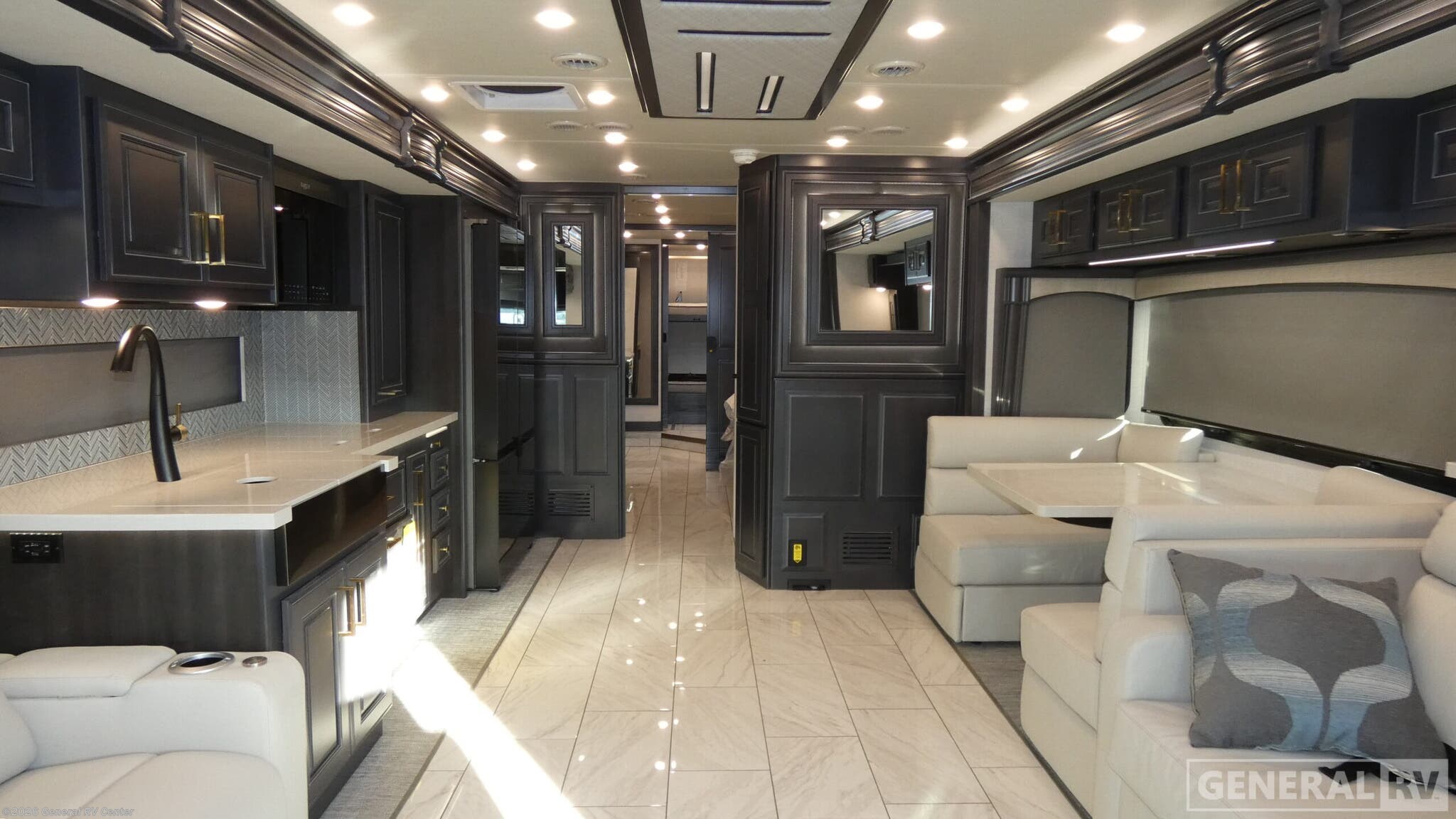 2026 Fleetwood Discovery LXE 44B - New Class A For Sale by General RV Center in Orange Park, Florida