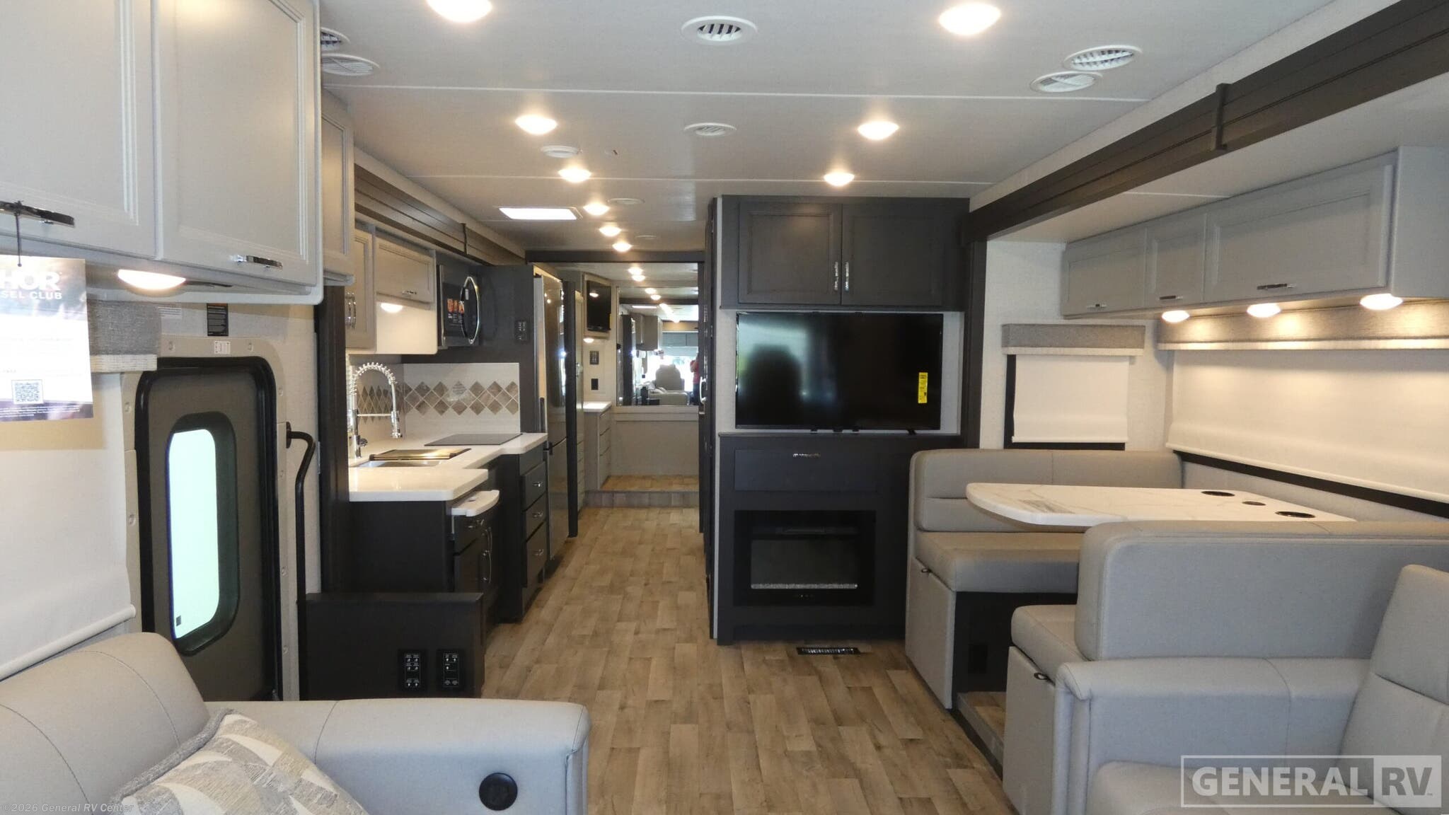 2026 Thor Motor Coach Palazzo GT 37.4 - New Class A For Sale by General RV Center in Orange Park, Florida