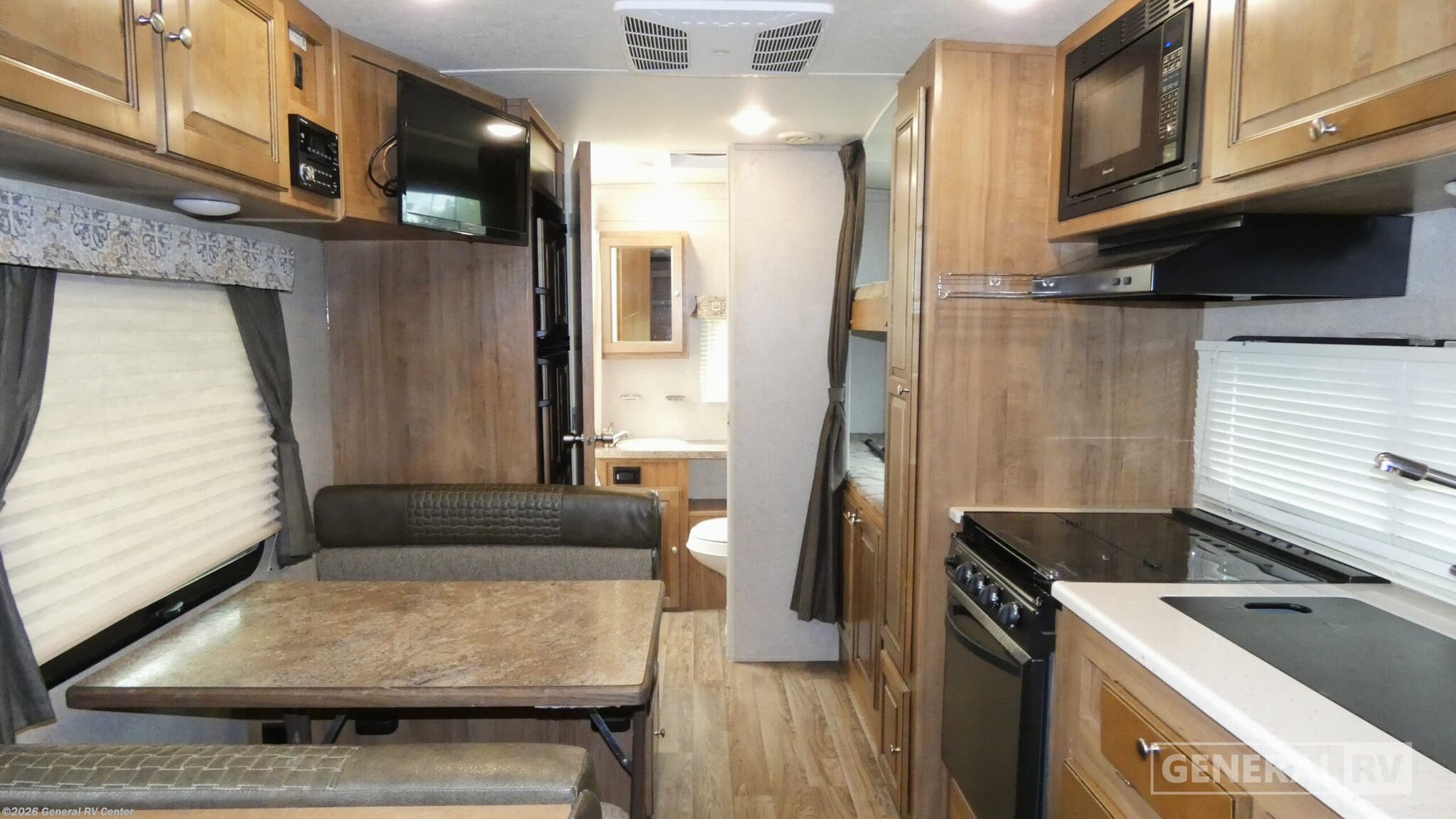 2018 Forest River Flagstaff Micro Lite 23LB - Used Travel Trailer For Sale by General RV Center in Orange Park, Florida