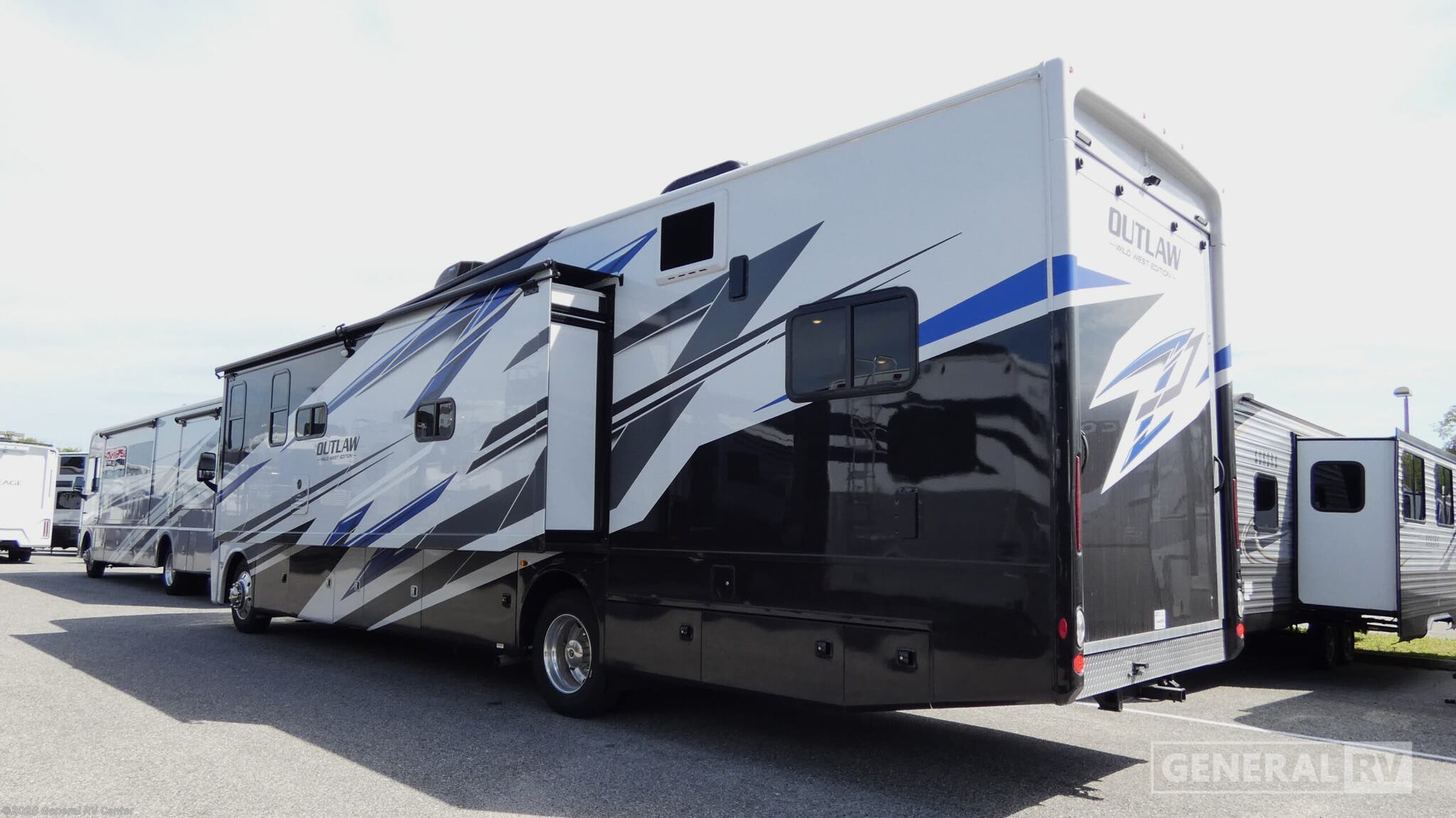 2026 Outlaw Wild West Edition 38M by Thor Motor Coach from General RV Center in Orange Park, Florida