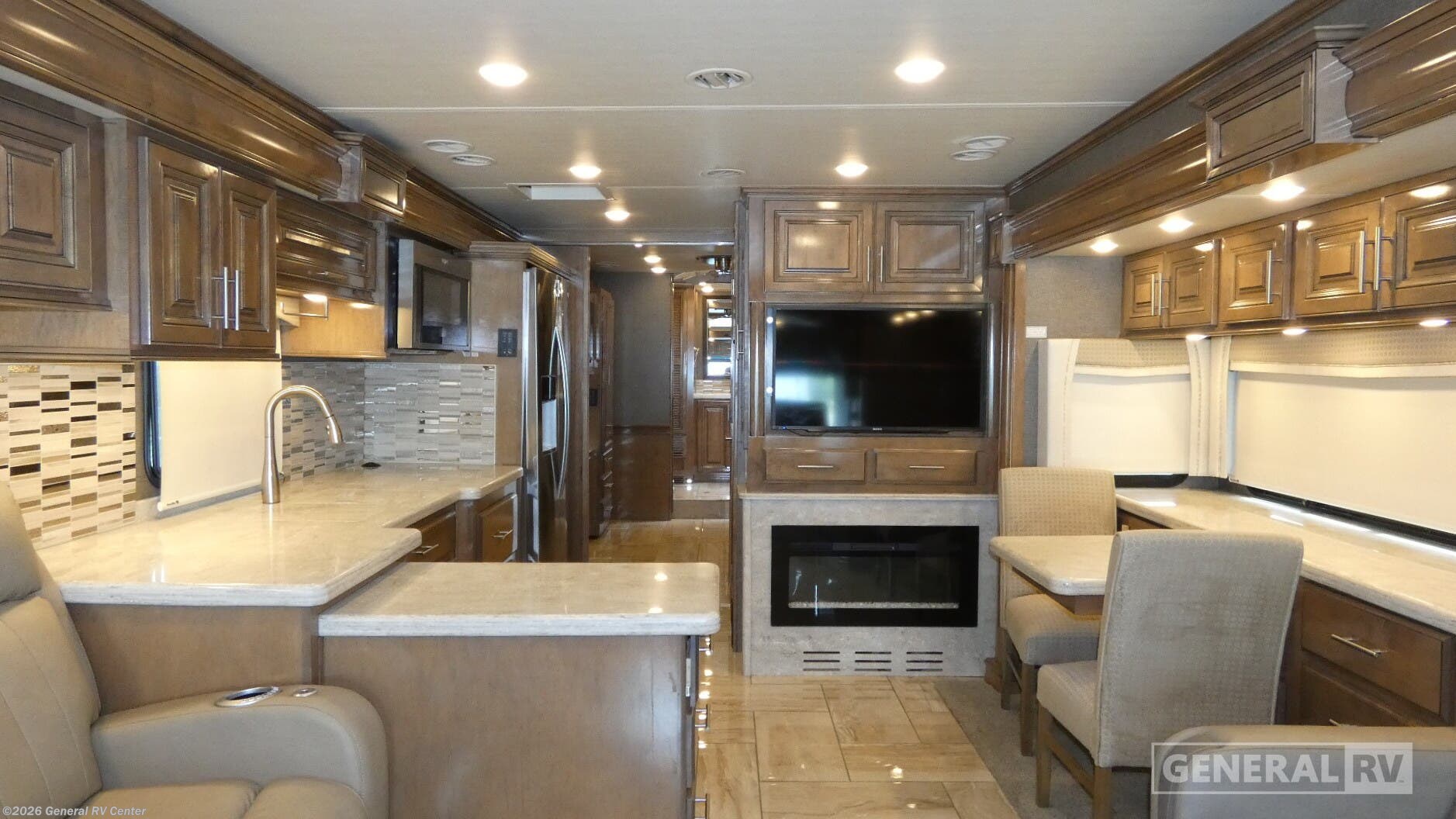 2020 Thor Motor Coach Venetian R40 - Used Class A For Sale by General RV Center in Orange Park, Florida