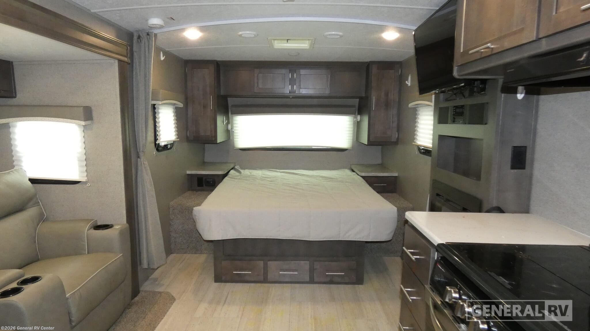 Used 2021 Forest River Rockwood Mini Lite 2205S available in Orange Park, Florida