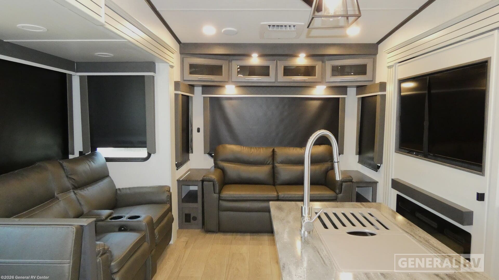 2025 Keystone Cougar 360MBI - Used Fifth Wheel For Sale by General RV Center in Orange Park, Florida