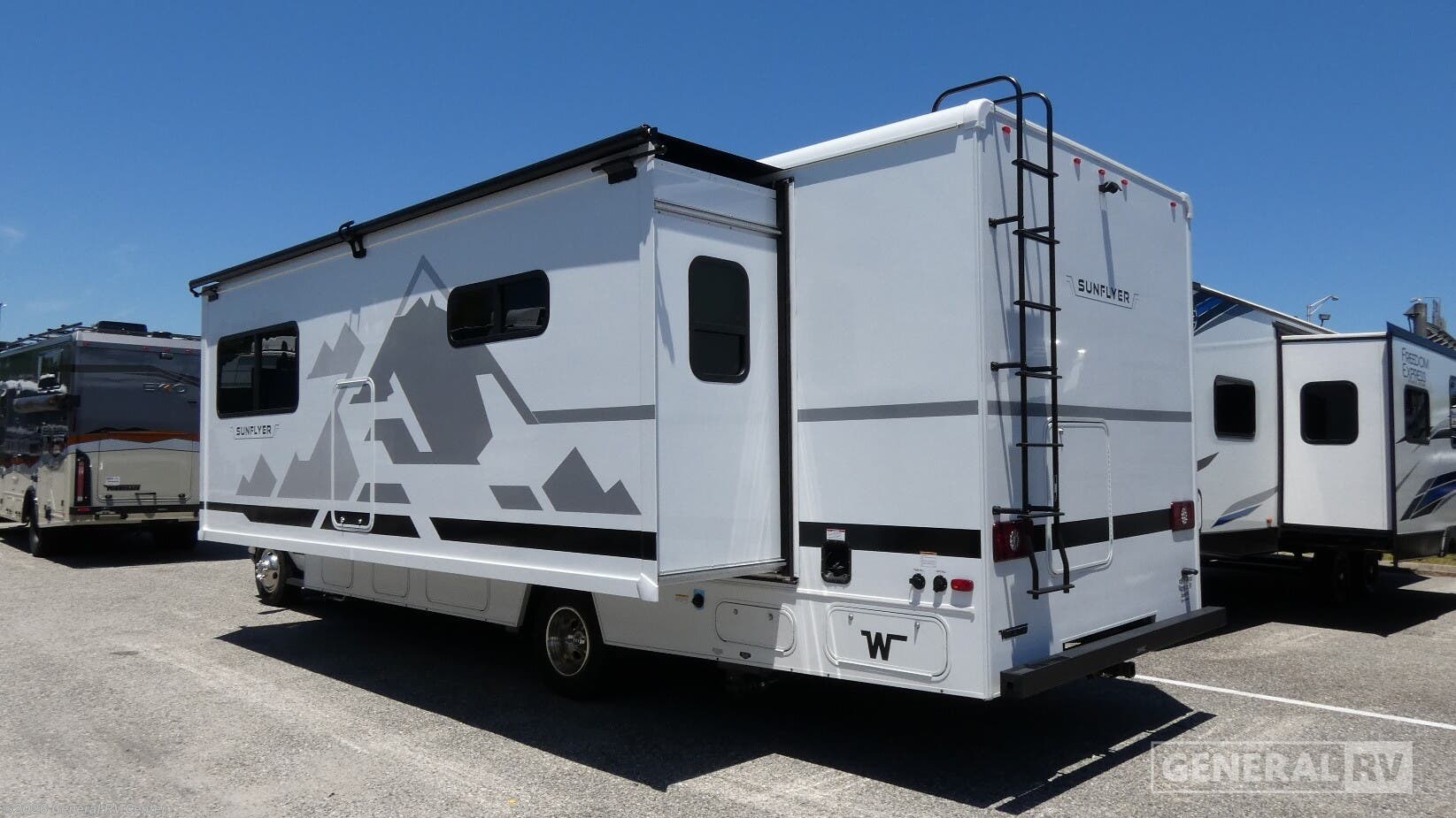 2027 Sunflyer 28MB by Winnebago from General RV Center in Orange Park, Florida