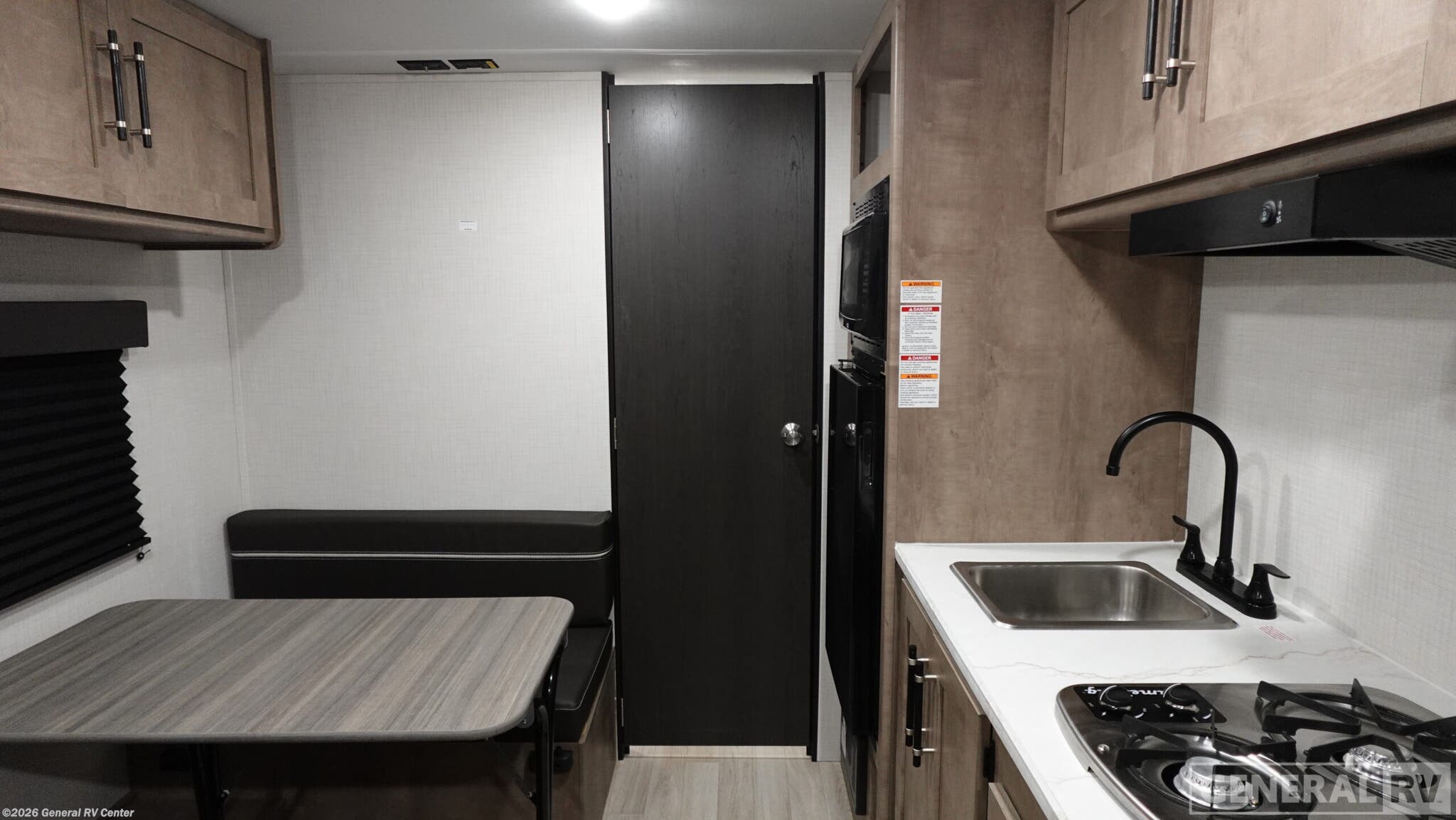 2026 Keystone Springdale 1700FQ - New Travel Trailer For Sale by General RV Center in Orange Park, Florida