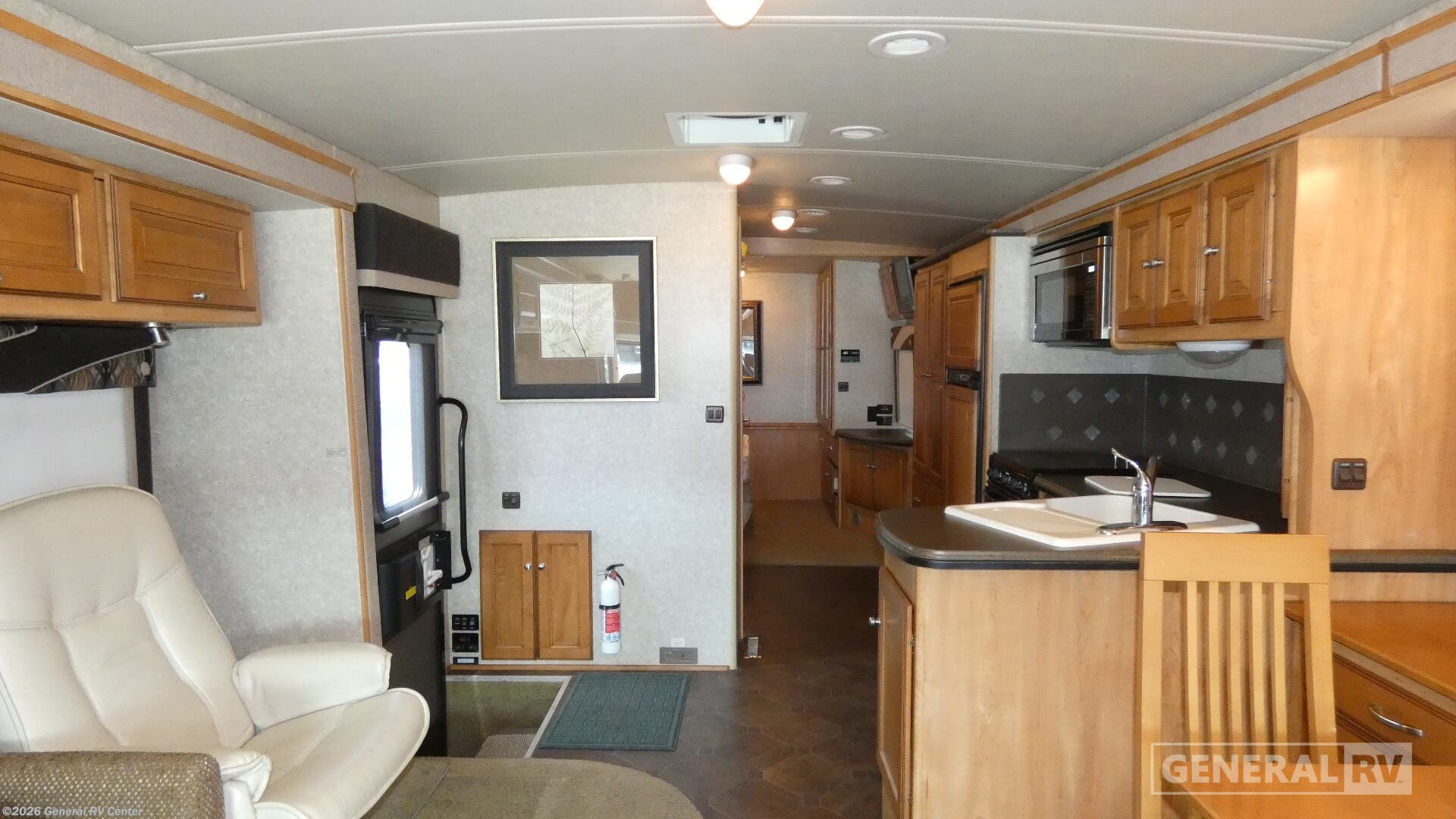 2011 Itasca Sunova 33C - Used Class A For Sale by General RV Center in Orange Park, Florida