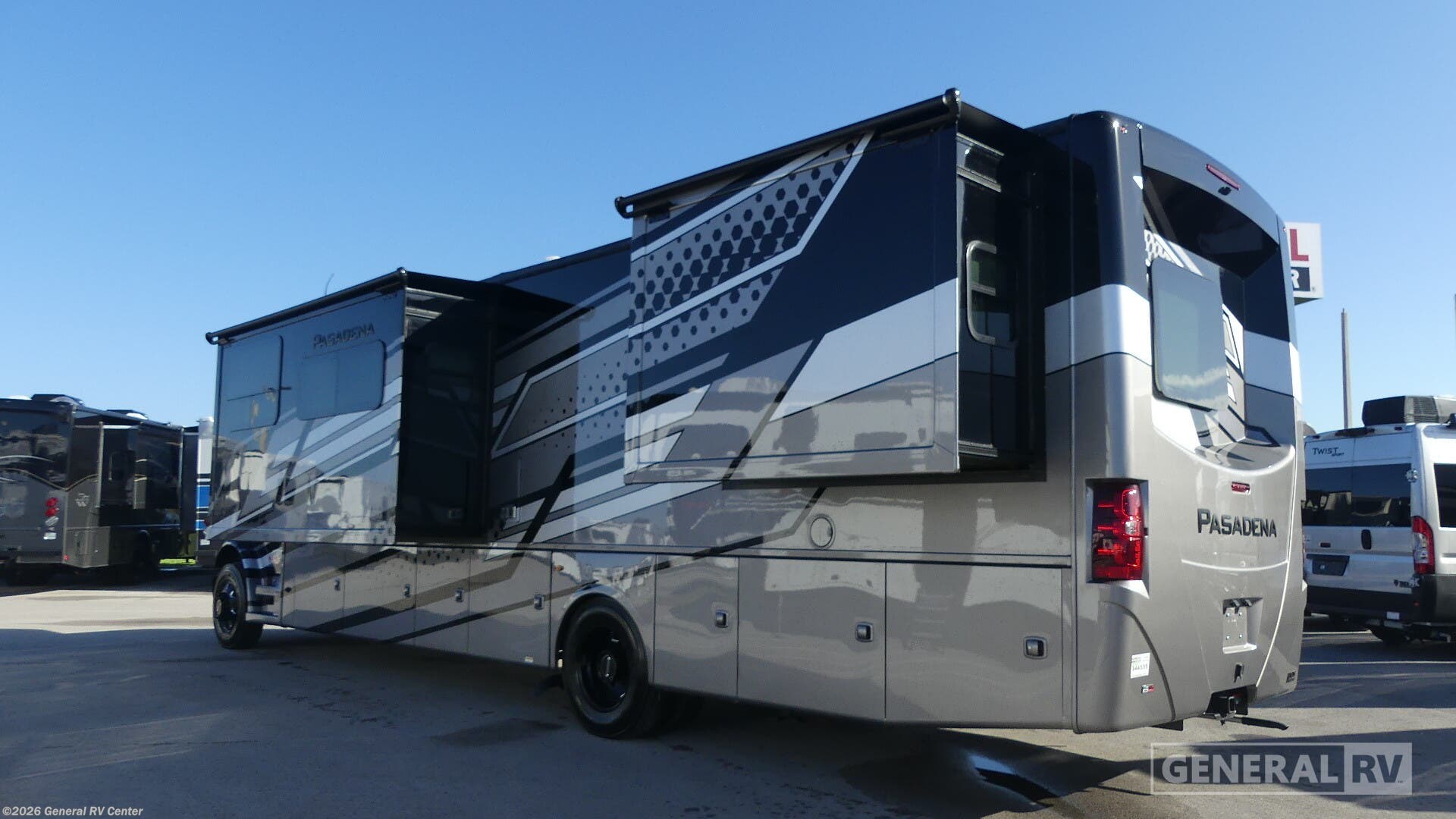 2026 Pasadena 38FX by Thor Motor Coach from General RV Center in Orange Park, Florida