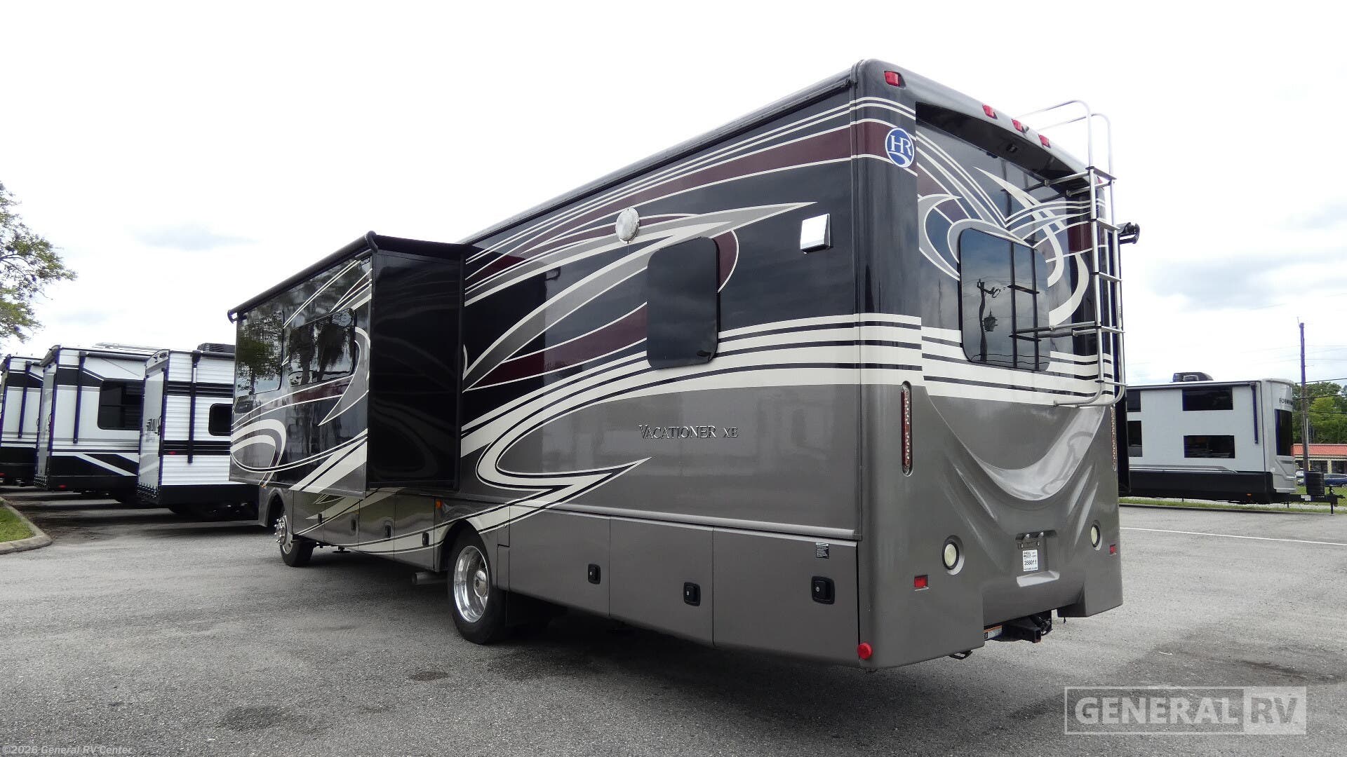 2017 Vacationer XE 32A by Holiday Rambler from General RV Center in Orange Park, Florida