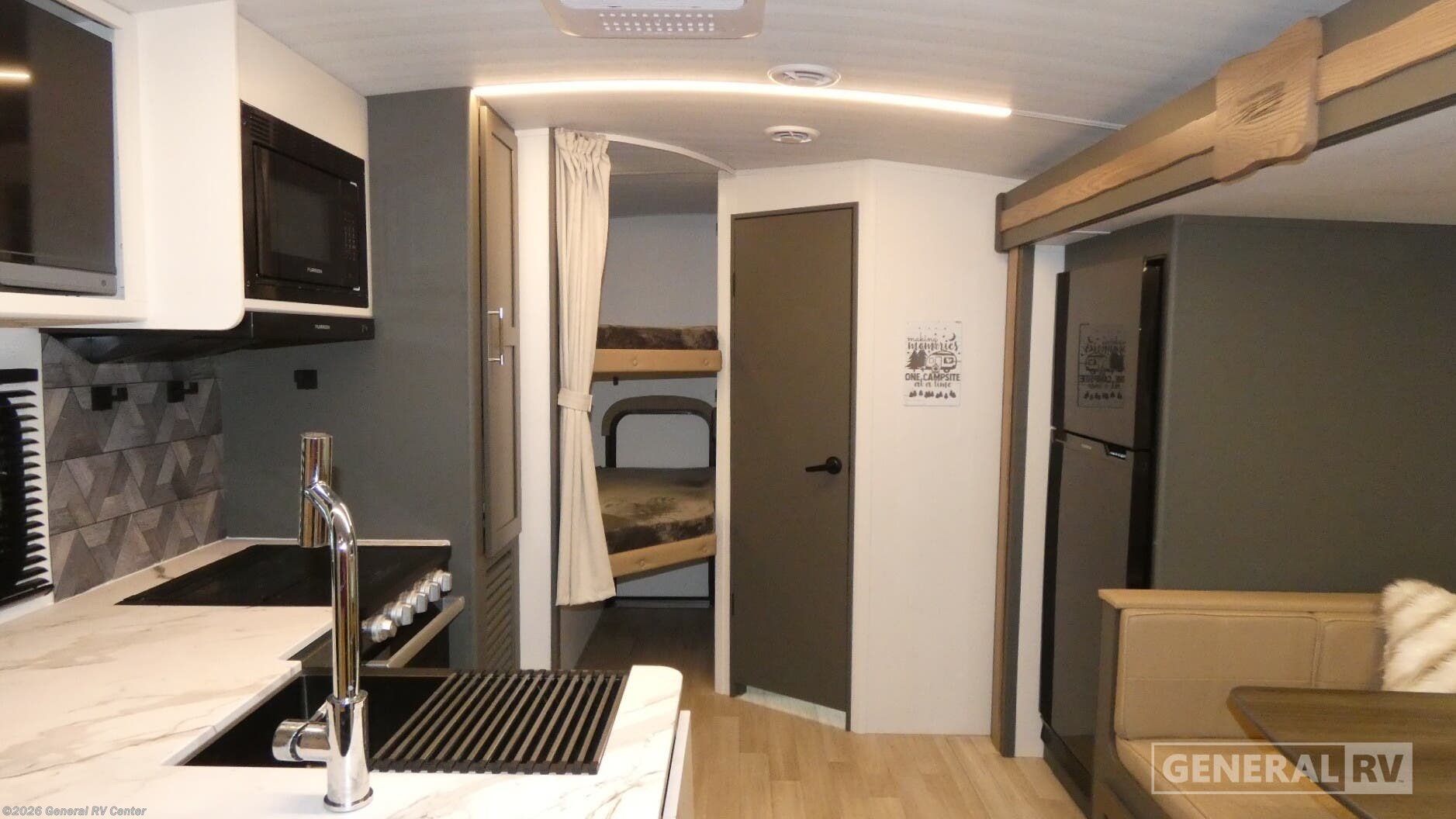 2025 Keystone Bullet Crossfire 2290BH - Used Travel Trailer For Sale by General RV Center in Orange Park, Florida