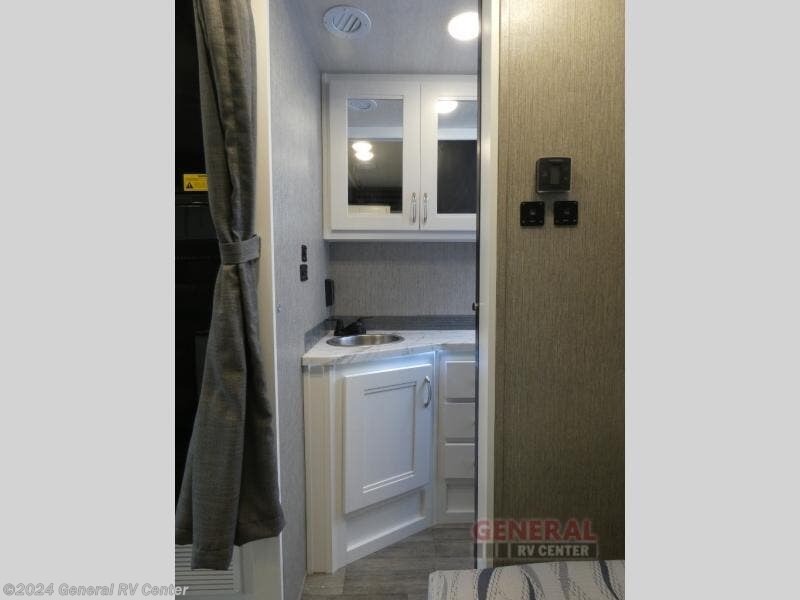 2024 Nexus Viper 25V RV For Sale In Huntley, IL 60142 | 267259 | RVUSA ...