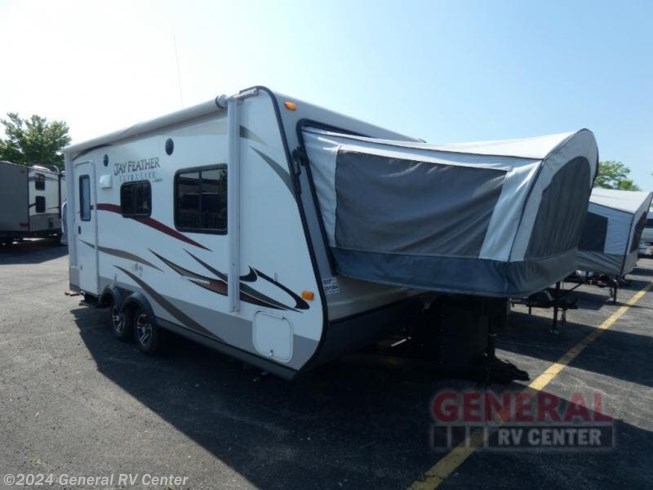 Used 2014 Jayco Jay Feather Ultra Lite X19H available in Huntley, Illinois
