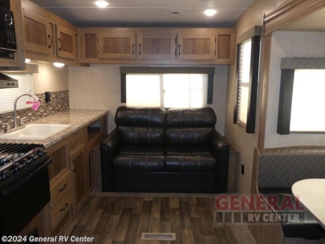 2017 AR-ONE MAXX 25RLS by Starcraft from General RV Center in Huntley, Illinois