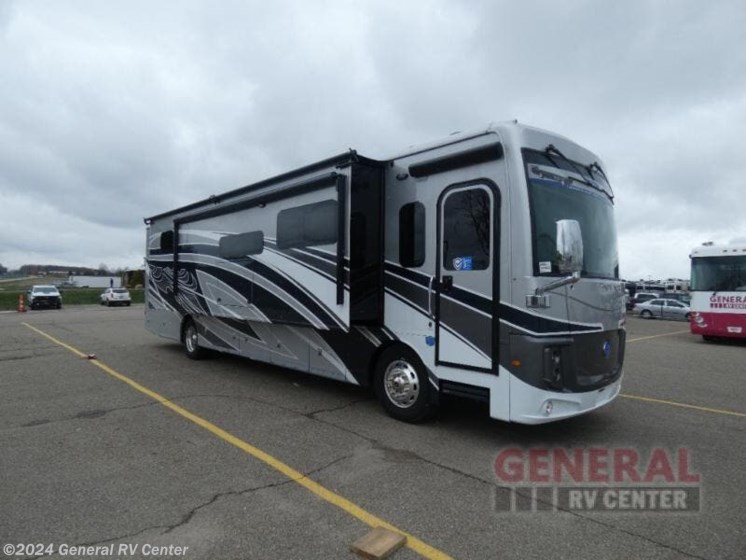 New 2024 Holiday Rambler Endeavor 38W available in Huntley, Illinois