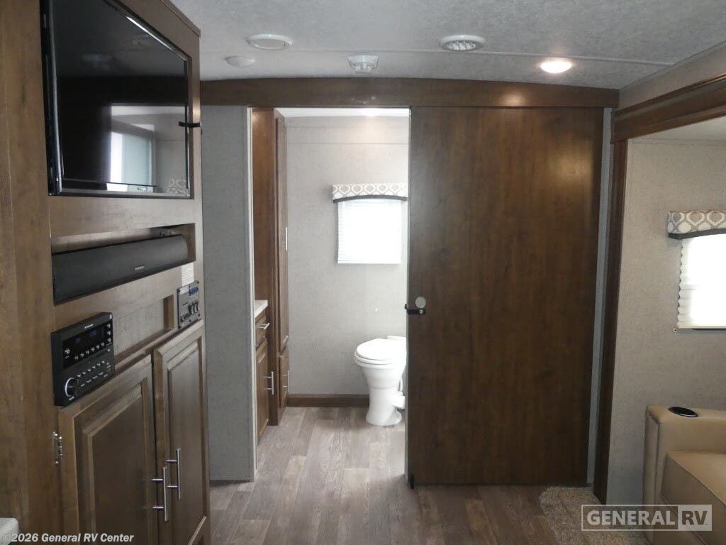 2020 MICRO LITE 25FBLS-1S by Forest River from General RV Center in Huntley, Illinois