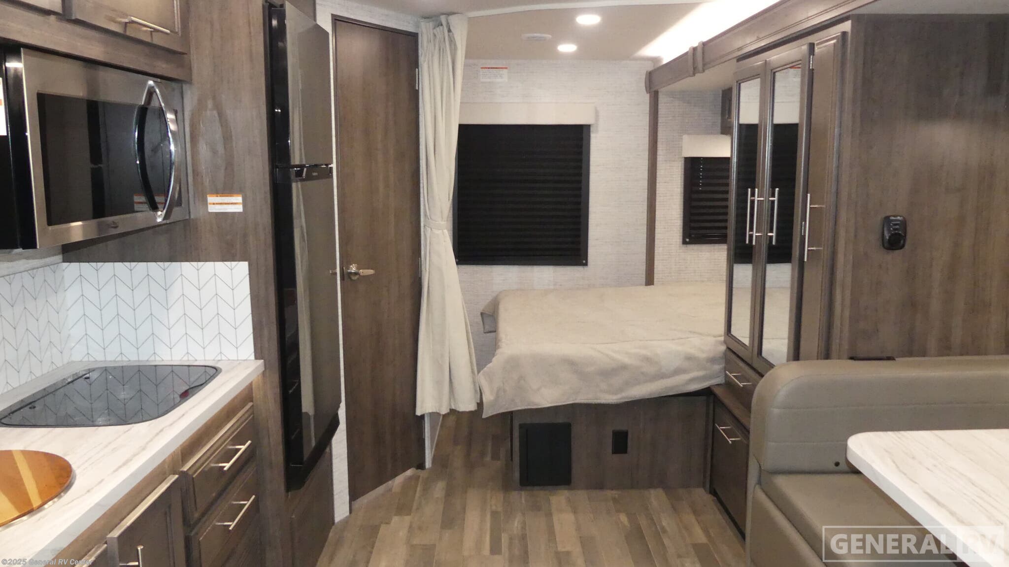 2025 Entegra Coach Qwest SE 24L-1S - Used Class C For Sale by General RV Center in Huntley, Illinois