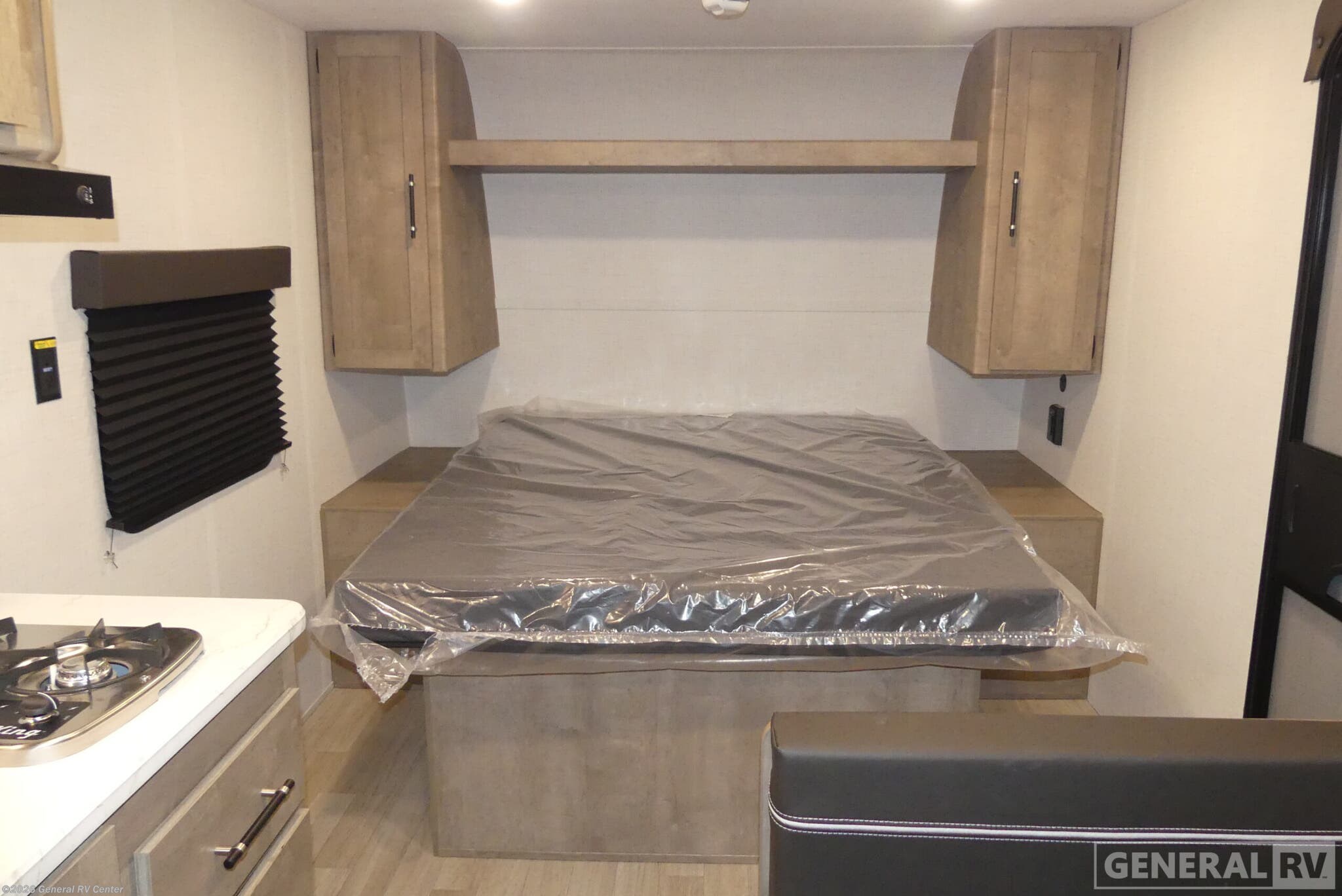 New 2026 Keystone Springdale Mini 1700FQ available in Huntley, Illinois