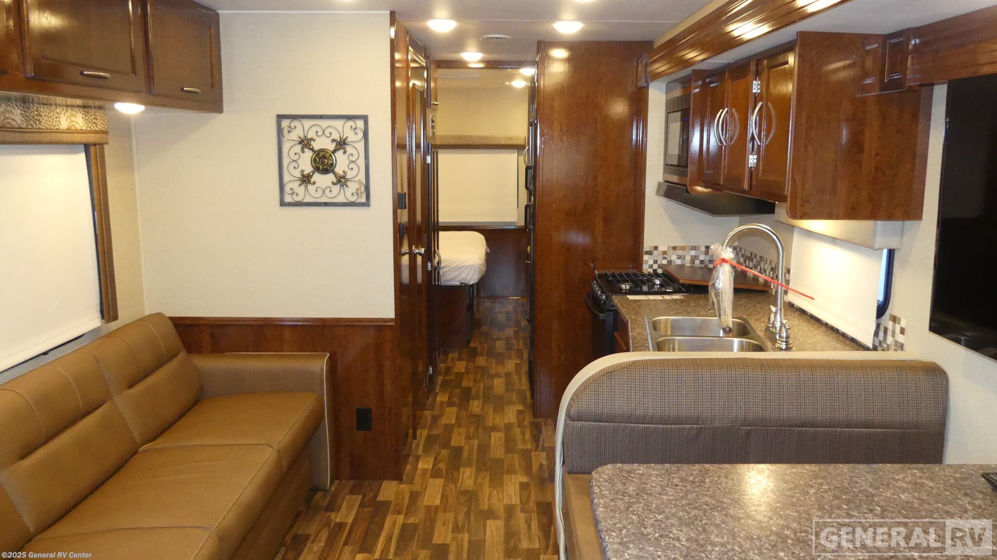 2018 Coachmen Pursuit 31SB - Used Class A For Sale by General RV Center in Huntley, Illinois