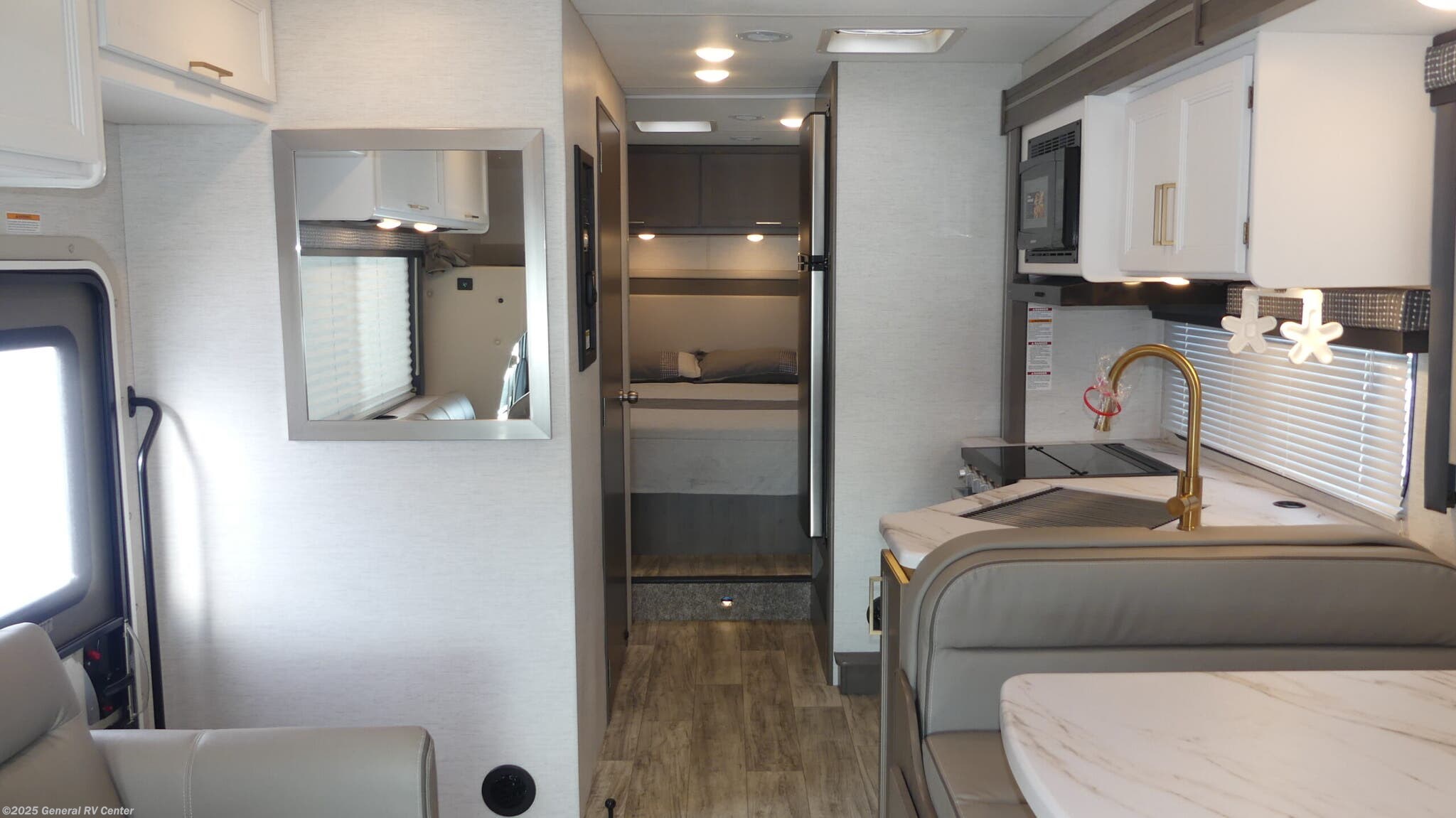 2024 Thor Motor Coach Chateau 28Z - Used Class C For Sale by General RV Center in Huntley, Illinois