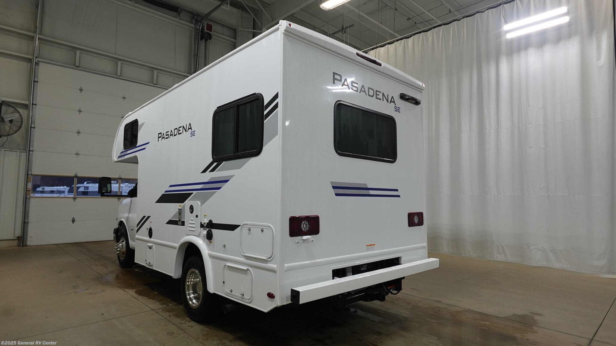 2026 Pasadena SE19 by Thor Motor Coach from General RV Center in Huntley, Illinois