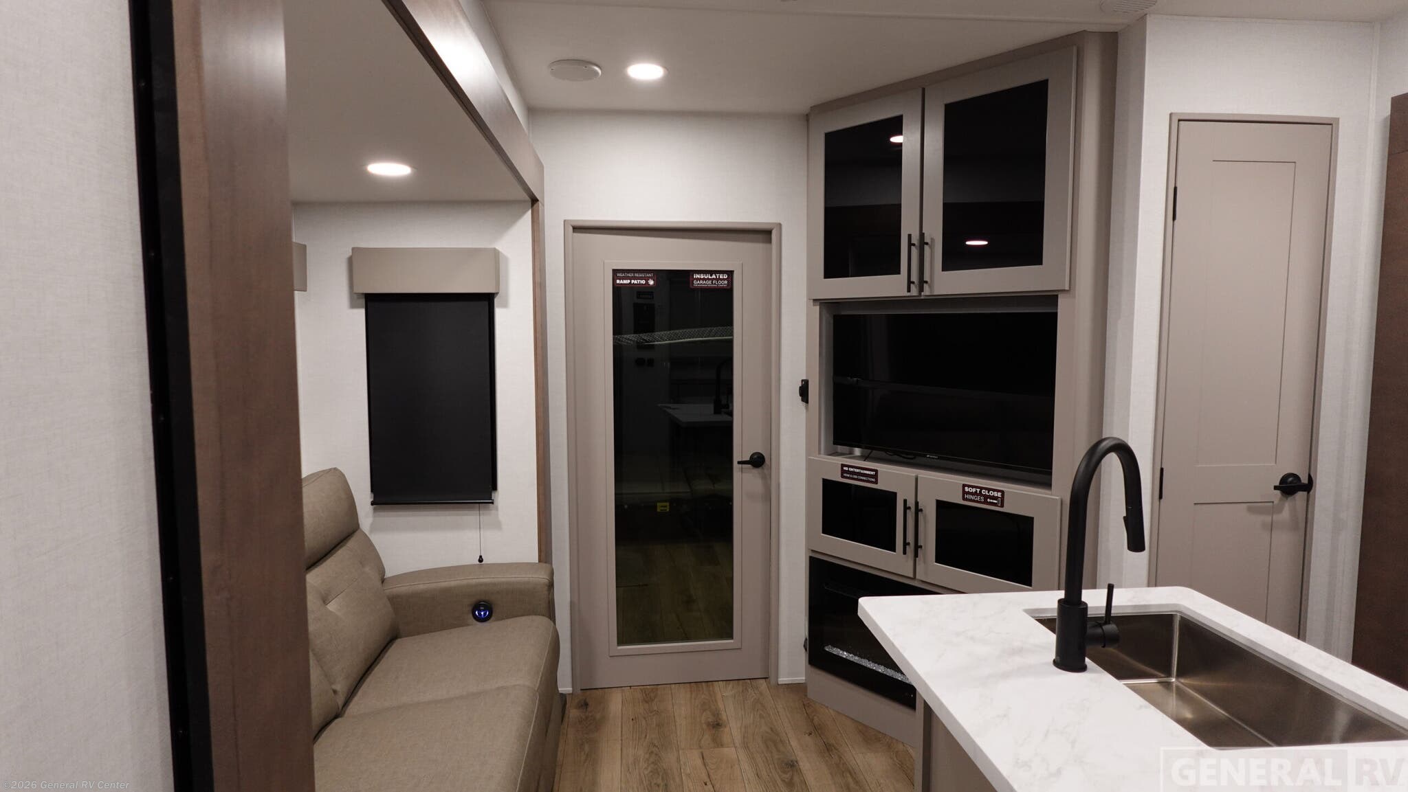 2026 Alliance RV Valor 32T13 - New Travel Trailer For Sale by General RV Center in Huntley, Illinois