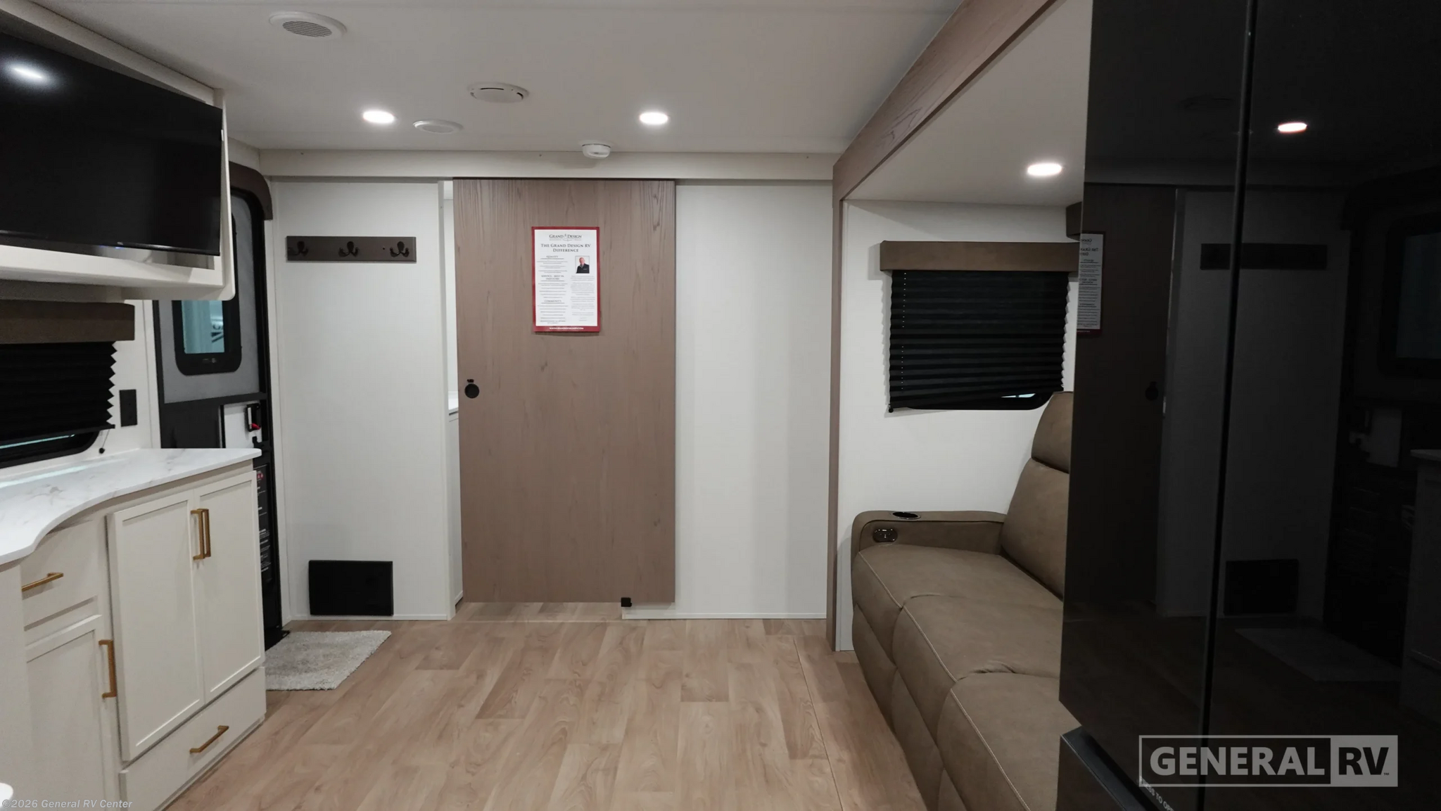 2026 Grand Design TRANSCEND-X 22RBX - New Travel Trailer For Sale by General RV Center in Huntley, Illinois