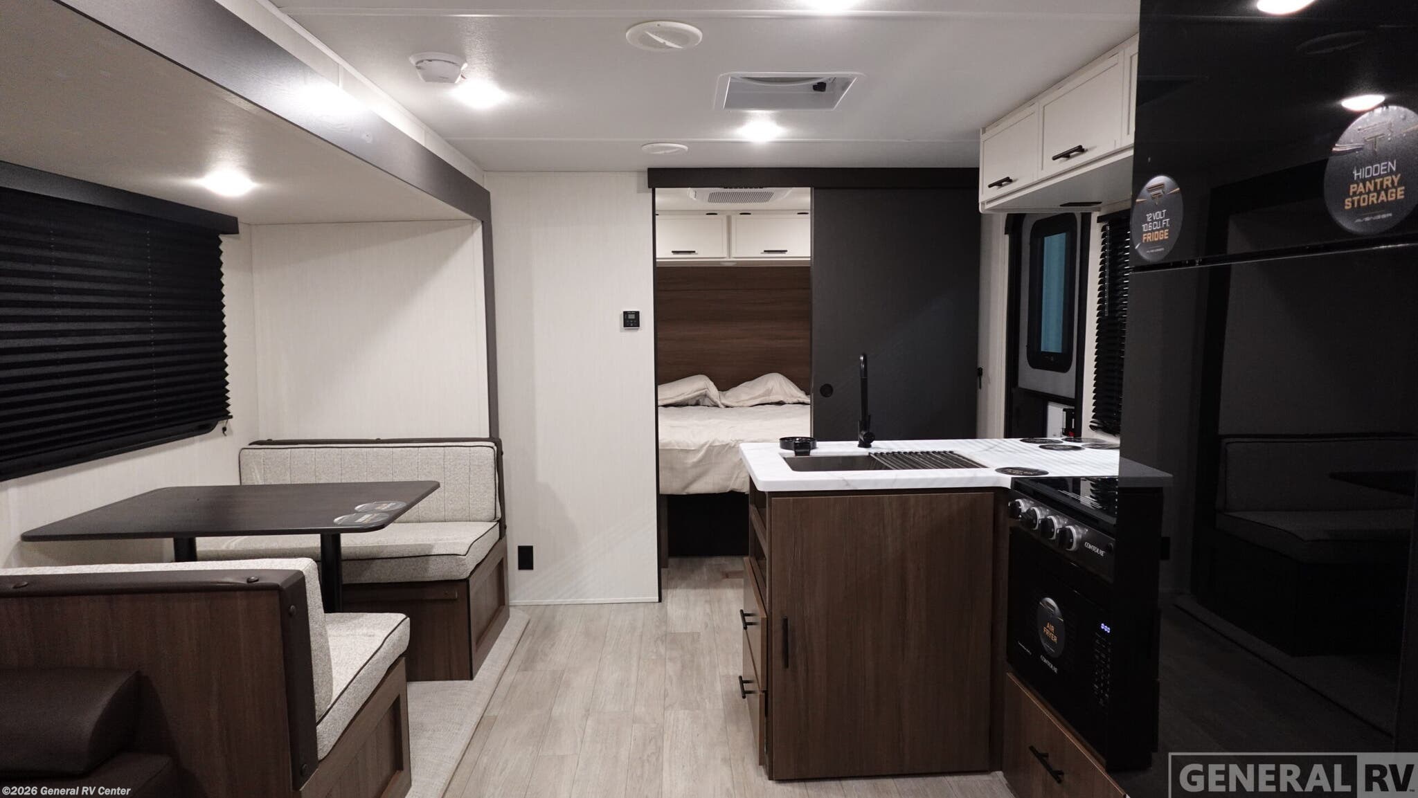 New 2026 Prime Time Avenger 25RBS available in Huntley, Illinois