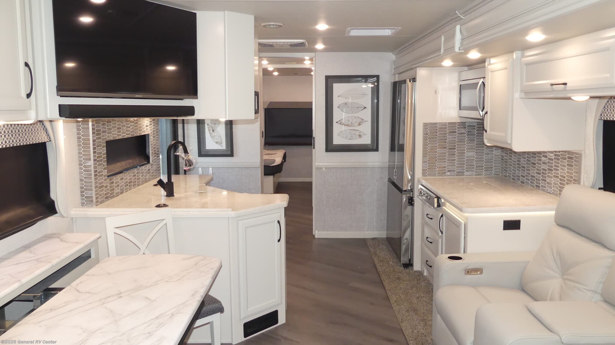 2024 Fleetwood Bounder 35GL - Used Class A For Sale by General RV Center in Huntley, Illinois