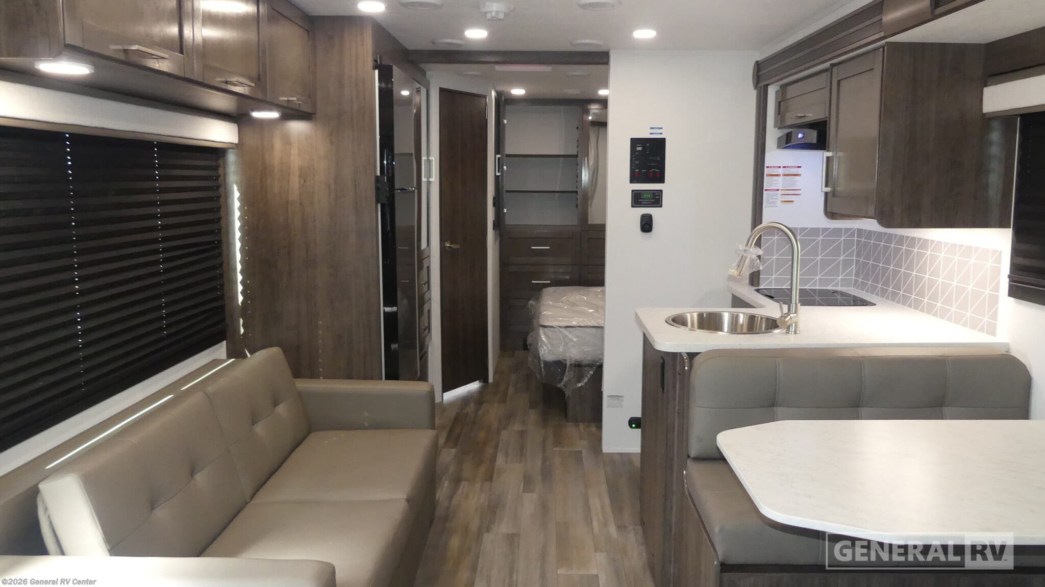 2026 Entegra Coach Vision 27A-SE - New Class A For Sale by General RV Center in Huntley, Illinois