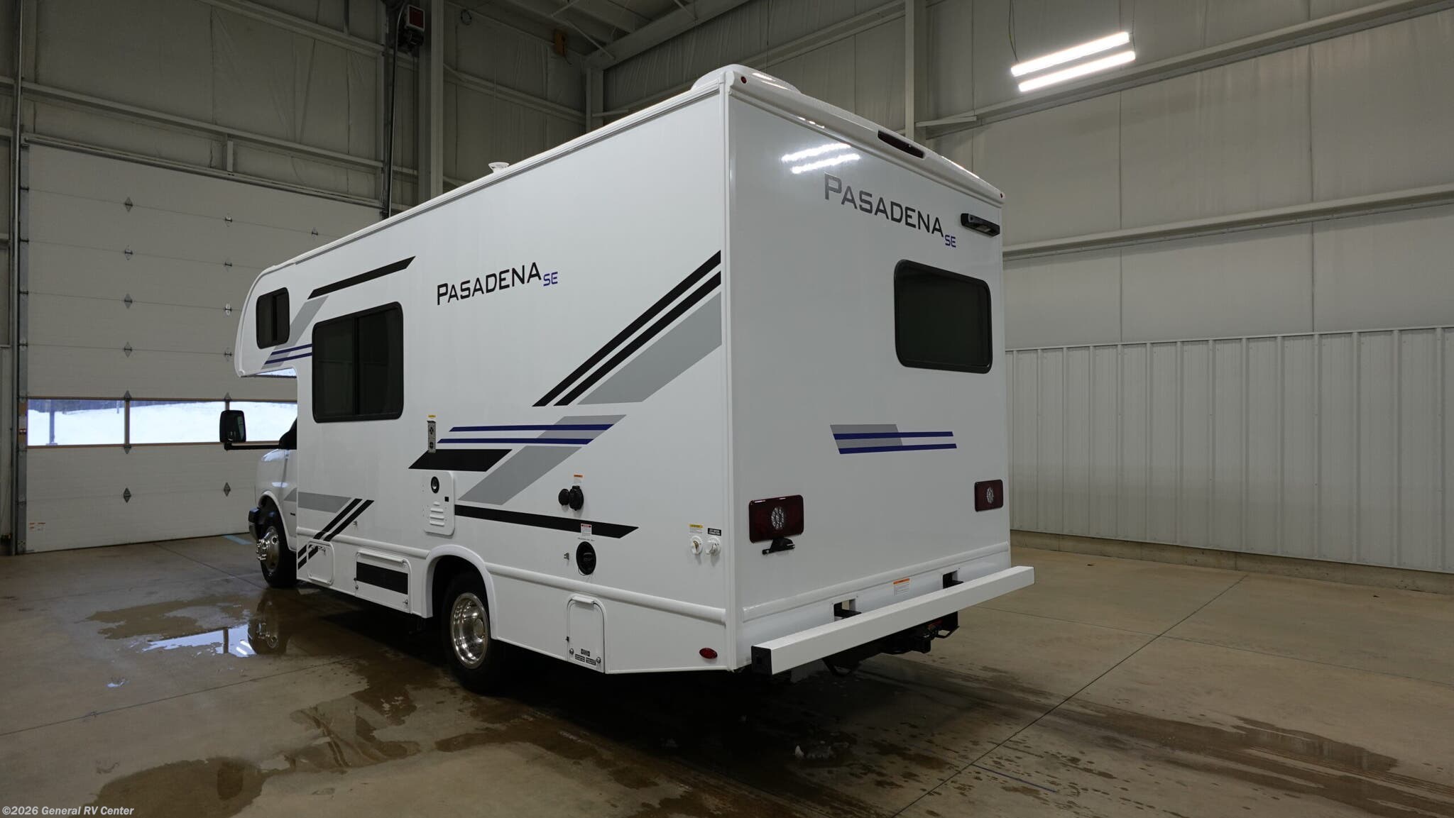 2026 Pasadena SE21 Chevy by Thor Motor Coach from General RV Center in Huntley, Illinois