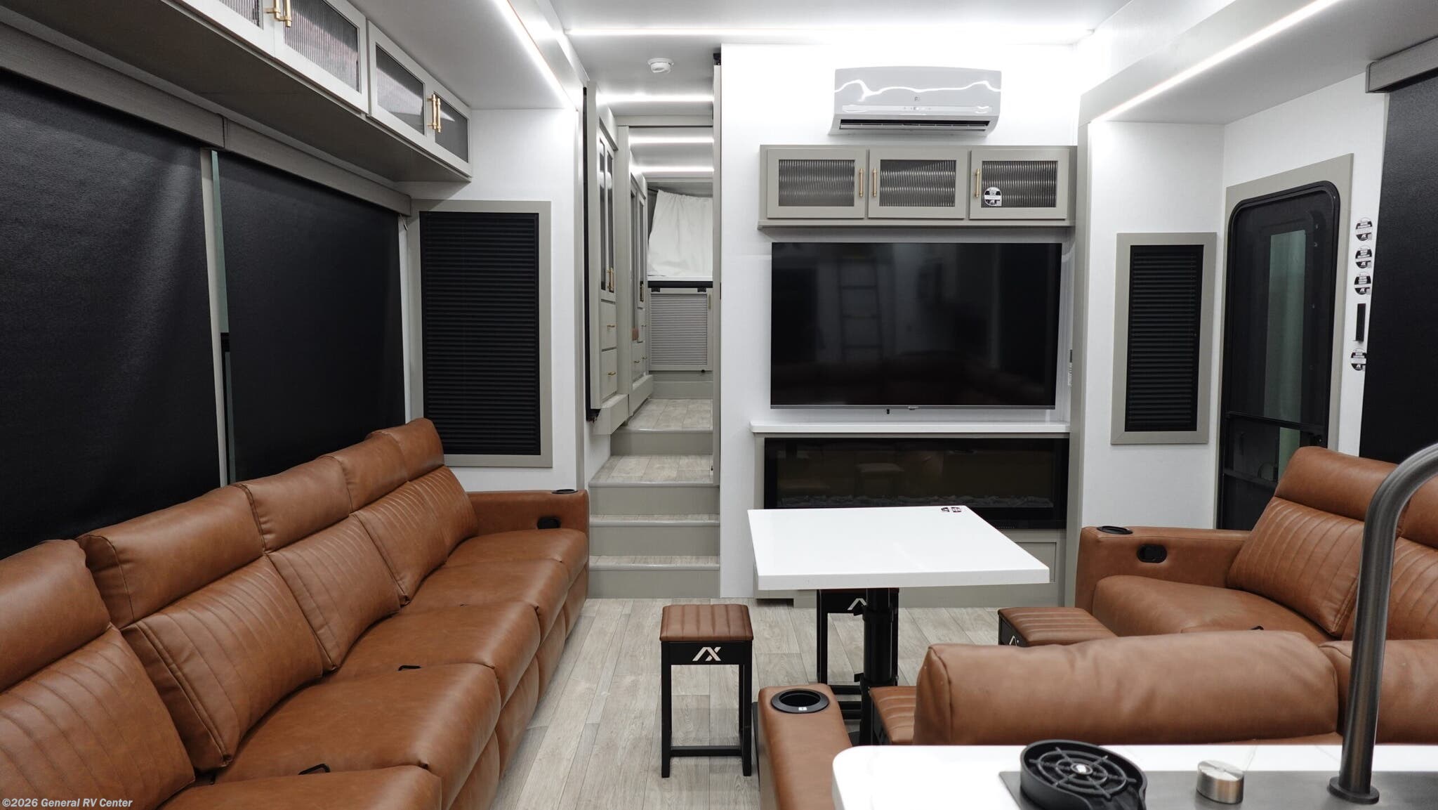 New 2026 Axiom Vendetta V4250 available in Huntley, Illinois