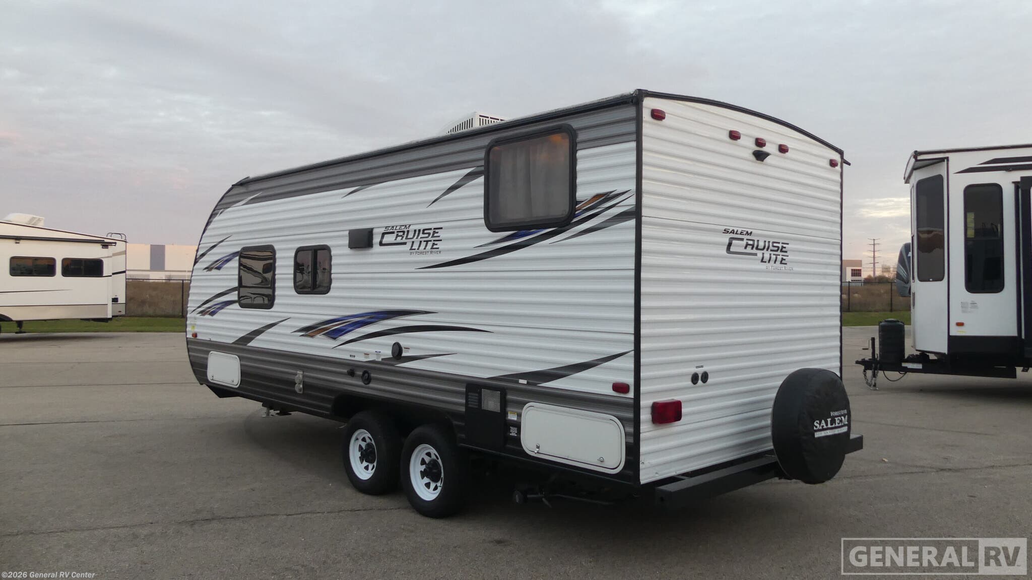 2018 Salem Cruise Lite 201BHXL by Forest River from General RV Center in Huntley, Illinois