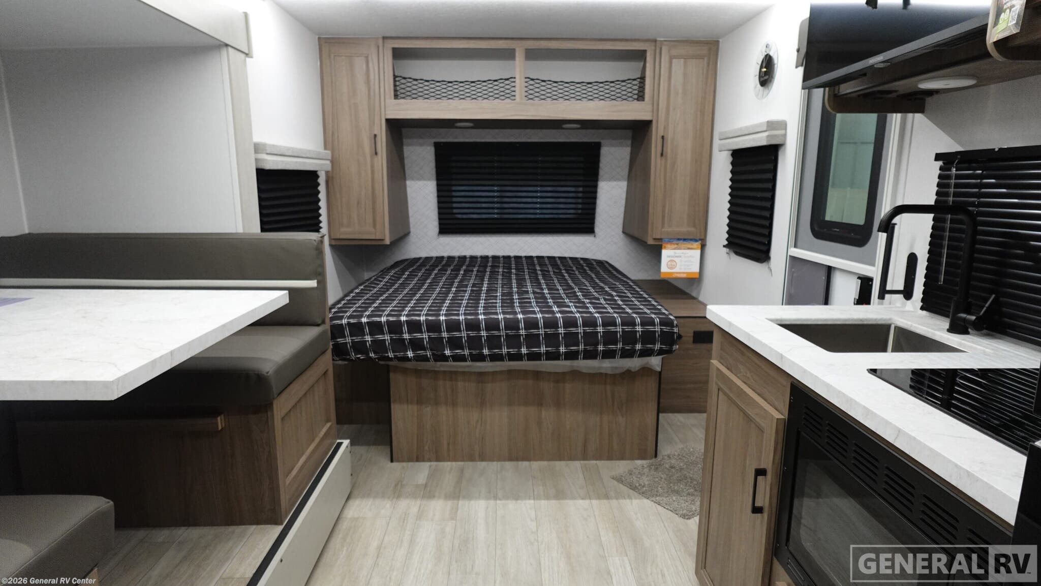 2026 Coachmen Freedom EXPRS 21SE - New Travel Trailer For Sale by General RV Center in Huntley, Illinois