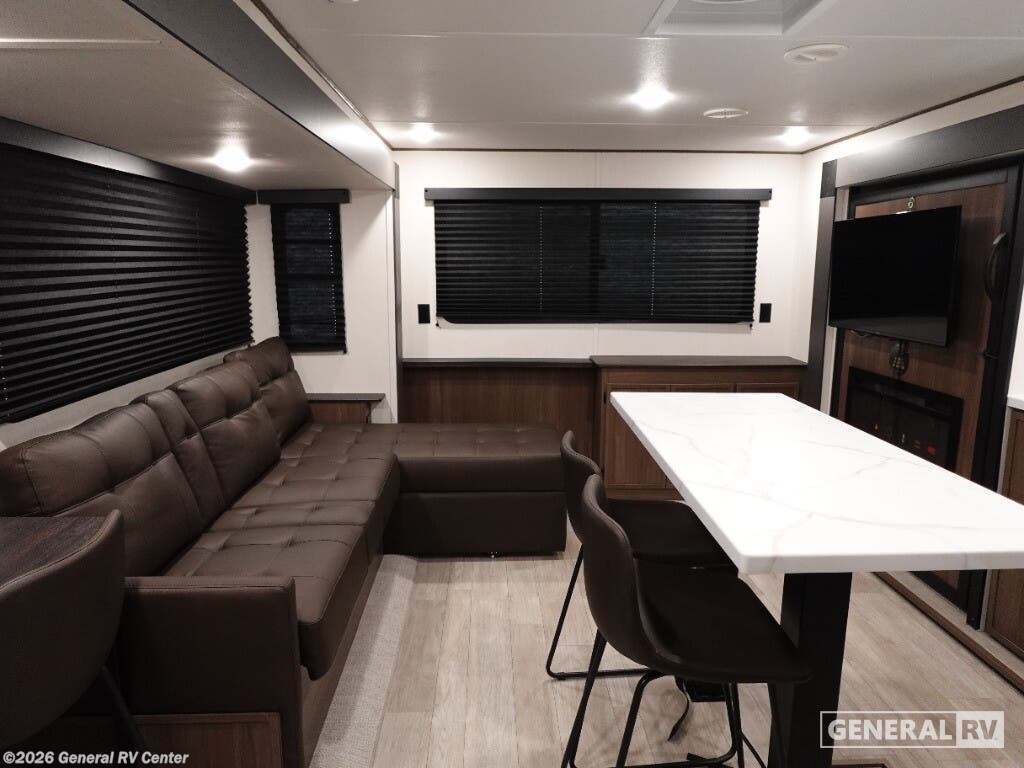 2026 Prime Time Avenger 27REI - New Travel Trailer For Sale by General RV Center in Huntley, Illinois